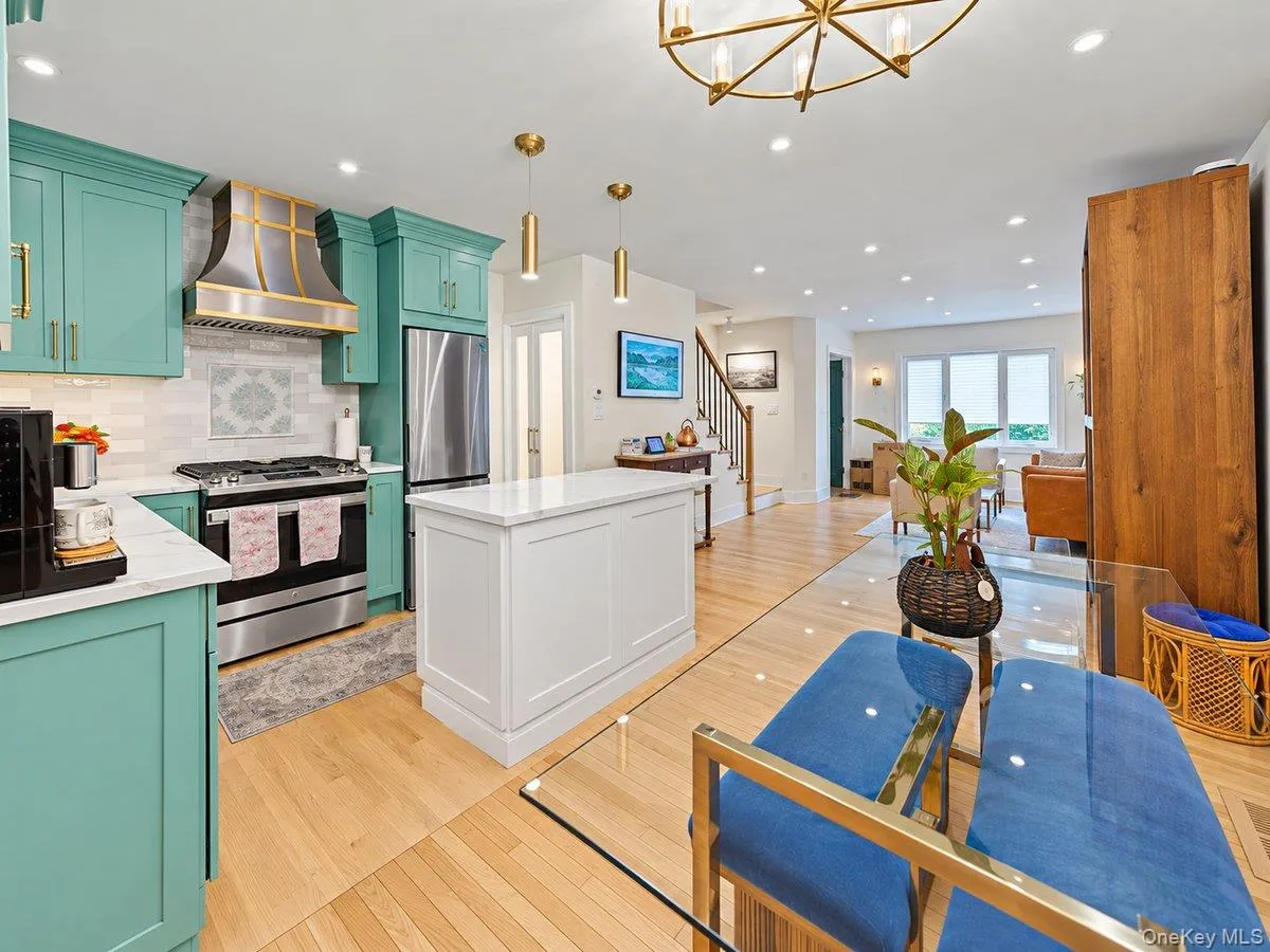 8449 127th Street, New York, NY, 4 Bedrooms Bedrooms, 10 Rooms Rooms,1 BathroomBathrooms,Residential,For Rent,127th,0,1058136 8449 127th Street, New York, NY, 4 Bedrooms Bedrooms, 10 Rooms Rooms,1 BathroomBathrooms,Residential,For Rent,127th,0,1058136