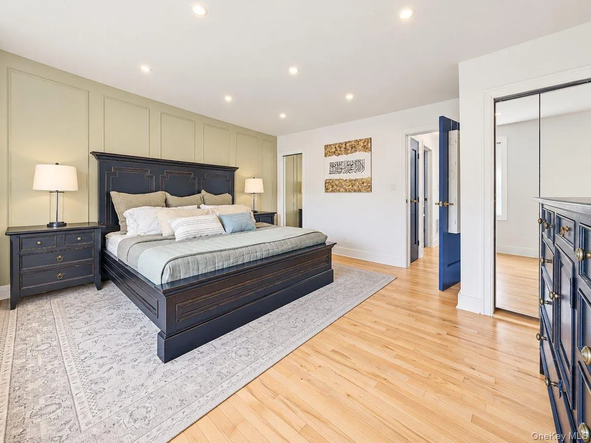8449 127th Street, New York, NY, 4 Bedrooms Bedrooms, 10 Rooms Rooms,1 BathroomBathrooms,Residential,For Rent,127th,0,1058136 8449 127th Street, New York, NY, 4 Bedrooms Bedrooms, 10 Rooms Rooms,1 BathroomBathrooms,Residential,For Rent,127th,0,1058136