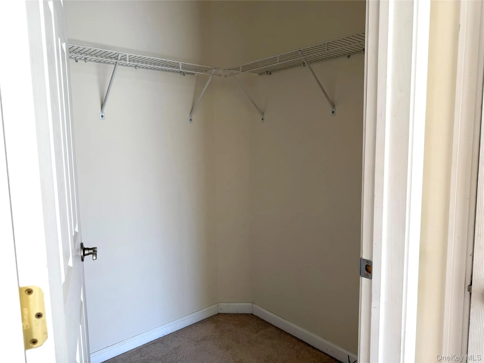 937 Tower Ridge Circle, Middletown, NY, 2 Bedroom Bedrooms, 6 Room Rooms,2 BathroomBathrooms,Residential Lease,For Rent,Tower Ridge,0,1058140 937 Tower Ridge Circle, Middletown, NY, 2 Bedroom Bedrooms, 6 Room Rooms,2 BathroomBathrooms,Residential Lease,For Rent,Tower Ridge,0,1058140