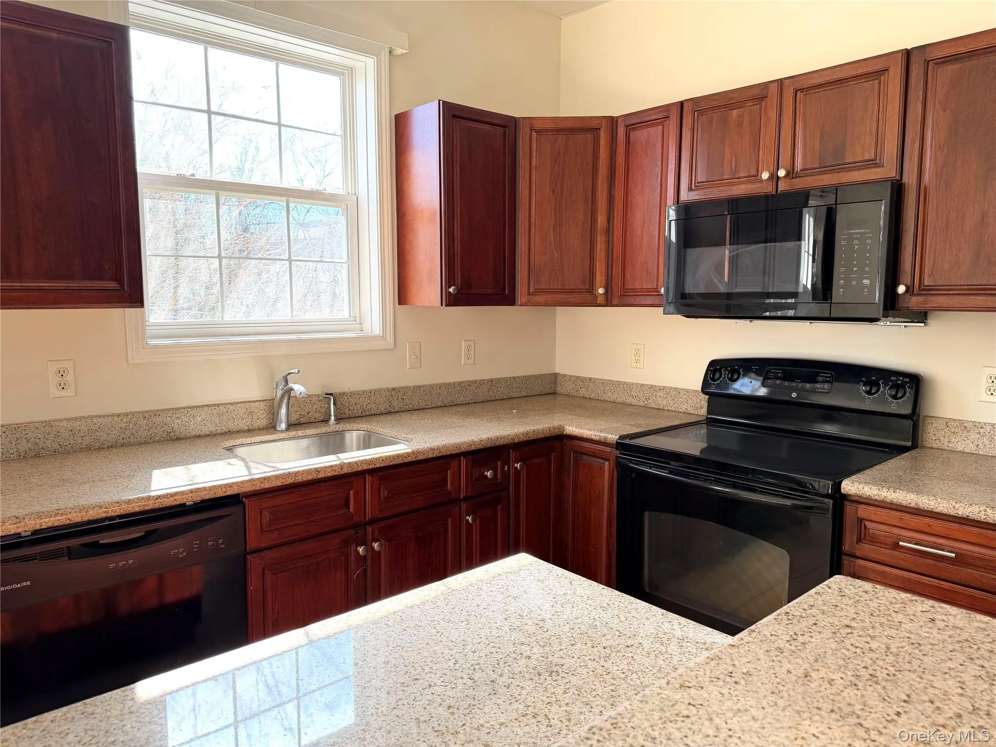 937 Tower Ridge Circle, Middletown, NY, 2 Bedroom Bedrooms, 6 Room Rooms,2 BathroomBathrooms,Residential Lease,For Rent,Tower Ridge,0,1058140 937 Tower Ridge Circle, Middletown, NY, 2 Bedroom Bedrooms, 6 Room Rooms,2 BathroomBathrooms,Residential Lease,For Rent,Tower Ridge,0,1058140