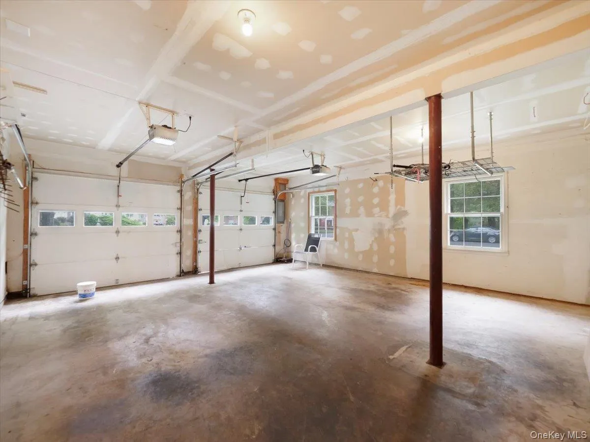 2 Enterprise Court, Clarkstown, NY, 5 Bedrooms Bedrooms, 13 Rooms Rooms,3 BathroomsBathrooms,Residential Lease,For Rent,Enterprise,0,1058141 2 Enterprise Court, Clarkstown, NY, 5 Bedrooms Bedrooms, 13 Rooms Rooms,3 BathroomsBathrooms,Residential Lease,For Rent,Enterprise,0,1058141