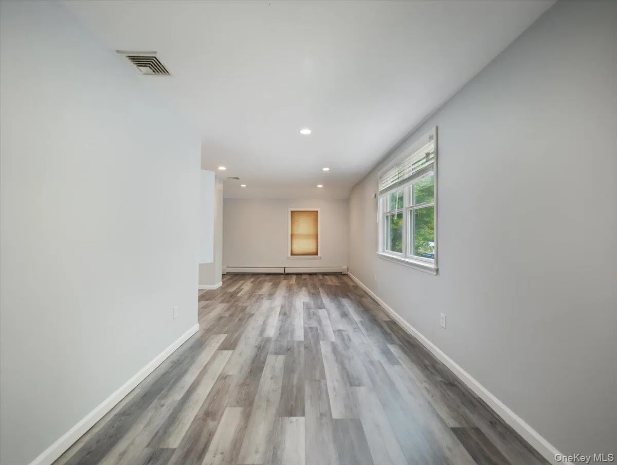 2 Enterprise Court, Clarkstown, NY, 5 Bedrooms Bedrooms, 13 Rooms Rooms,3 BathroomsBathrooms,Residential Lease,For Rent,Enterprise,0,1058141 2 Enterprise Court, Clarkstown, NY, 5 Bedrooms Bedrooms, 13 Rooms Rooms,3 BathroomsBathrooms,Residential Lease,For Rent,Enterprise,0,1058141
