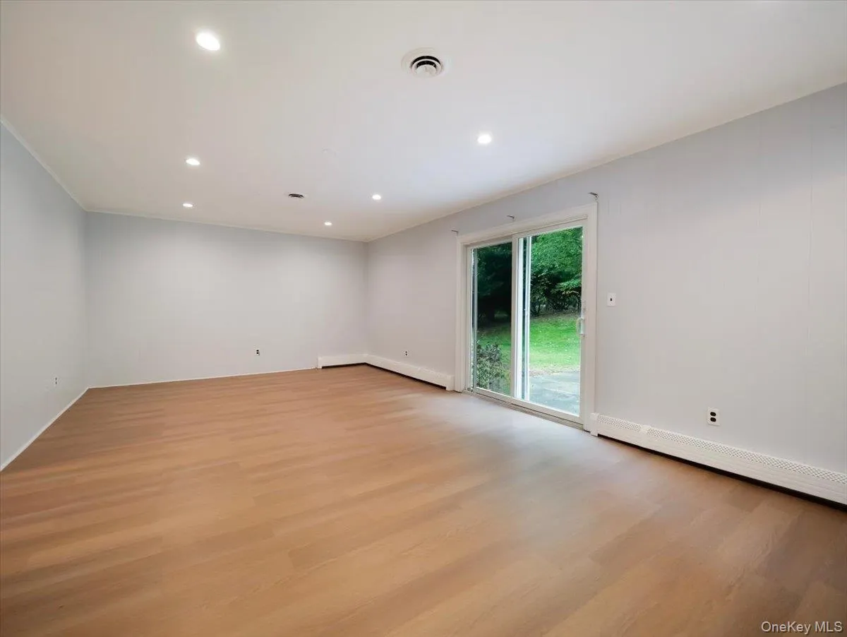 2 Enterprise Court, Clarkstown, NY, 5 Bedrooms Bedrooms, 13 Rooms Rooms,3 BathroomsBathrooms,Residential Lease,For Rent,Enterprise,0,1058141 2 Enterprise Court, Clarkstown, NY, 5 Bedrooms Bedrooms, 13 Rooms Rooms,3 BathroomsBathrooms,Residential Lease,For Rent,Enterprise,0,1058141