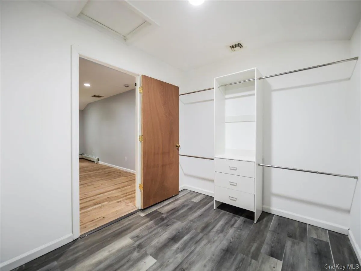 2 Enterprise Court, Clarkstown, NY, 5 Bedrooms Bedrooms, 13 Rooms Rooms,3 BathroomsBathrooms,Residential Lease,For Rent,Enterprise,0,1058141 2 Enterprise Court, Clarkstown, NY, 5 Bedrooms Bedrooms, 13 Rooms Rooms,3 BathroomsBathrooms,Residential Lease,For Rent,Enterprise,0,1058141