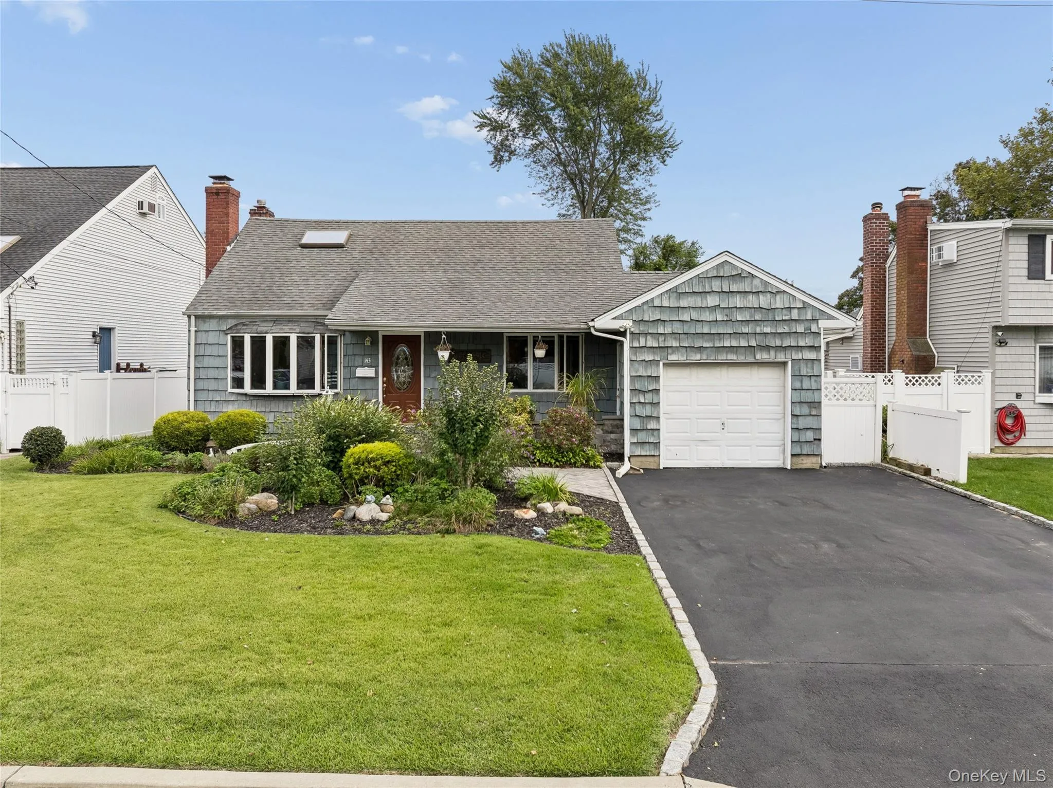 143 Deer Lake Drive, Babylon, NY, 3 Bedrooms Bedrooms, 7 Rooms Rooms,2 BathroomsBathrooms,Residential,For Rent,Deer Lake,0,1058142 143 Deer Lake Drive, Babylon, NY, 3 Bedrooms Bedrooms, 7 Rooms Rooms,2 BathroomsBathrooms,Residential,For Rent,Deer Lake,0,1058142