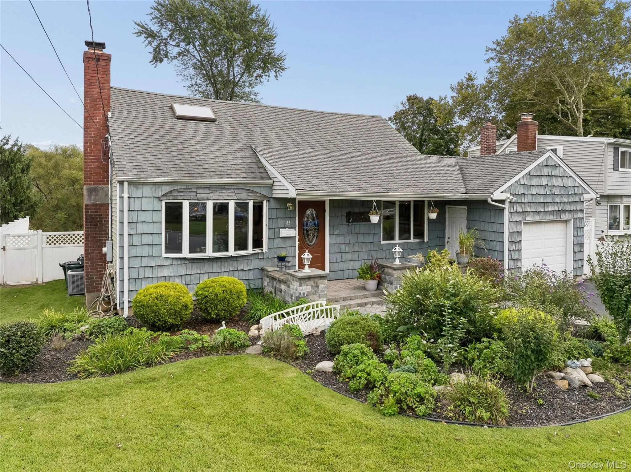 143 Deer Lake Drive, Babylon, NY, 3 Bedrooms Bedrooms, 7 Rooms Rooms,2 BathroomsBathrooms,Residential,For Rent,Deer Lake,0,1058142 143 Deer Lake Drive, Babylon, NY, 3 Bedrooms Bedrooms, 7 Rooms Rooms,2 BathroomsBathrooms,Residential,For Rent,Deer Lake,0,1058142