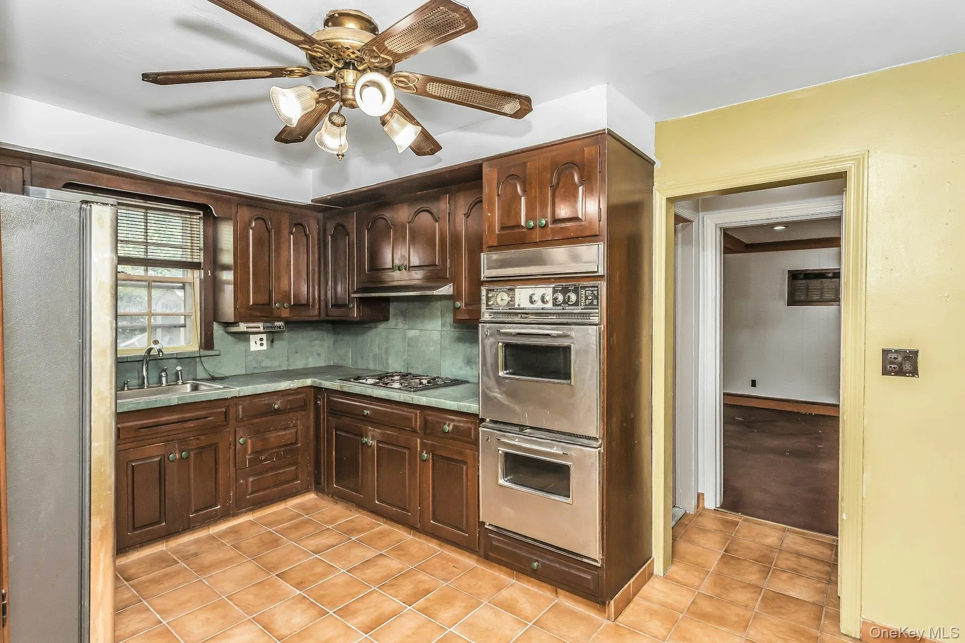 915 Glenwood Road, Hempstead, NY, 4 Bedrooms Bedrooms, 8 Rooms Rooms,1 BathroomBathrooms,Residential,For Rent,Glenwood,0,1058144 915 Glenwood Road, Hempstead, NY, 4 Bedrooms Bedrooms, 8 Rooms Rooms,1 BathroomBathrooms,Residential,For Rent,Glenwood,0,1058144