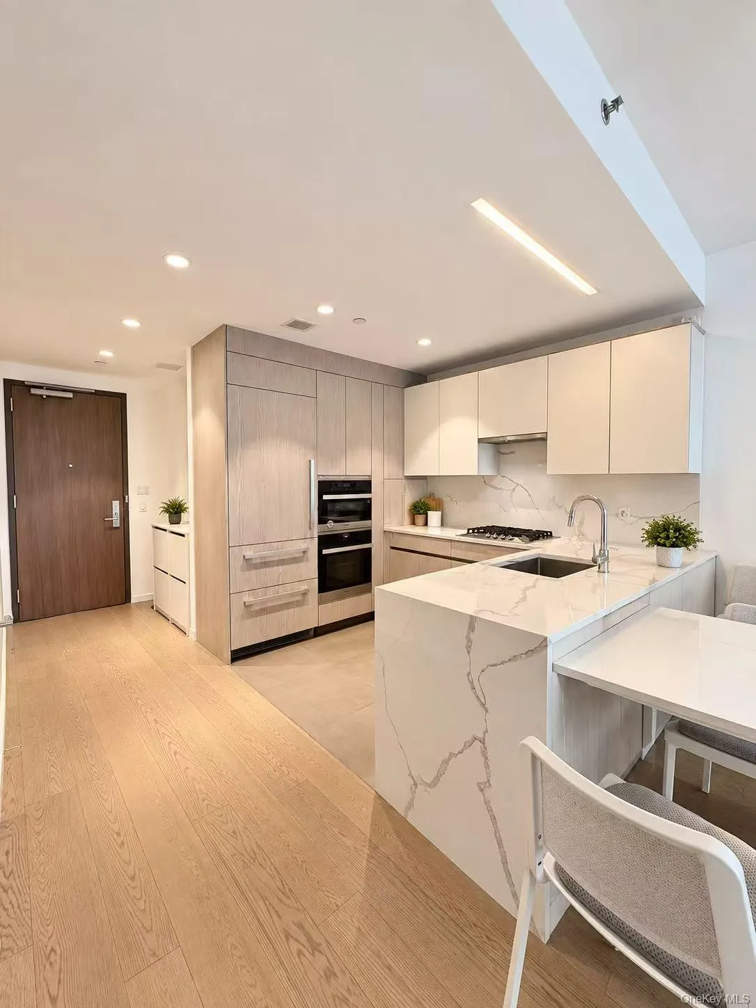 133-27 39th Avenue, New York, NY, 1 Bedroom Bedrooms, 3 Rooms Rooms,1 BathroomBathrooms,Residential,For Rent,39th,0,1058145 133-27 39th Avenue, New York, NY, 1 Bedroom Bedrooms, 3 Rooms Rooms,1 BathroomBathrooms,Residential,For Rent,39th,0,1058145