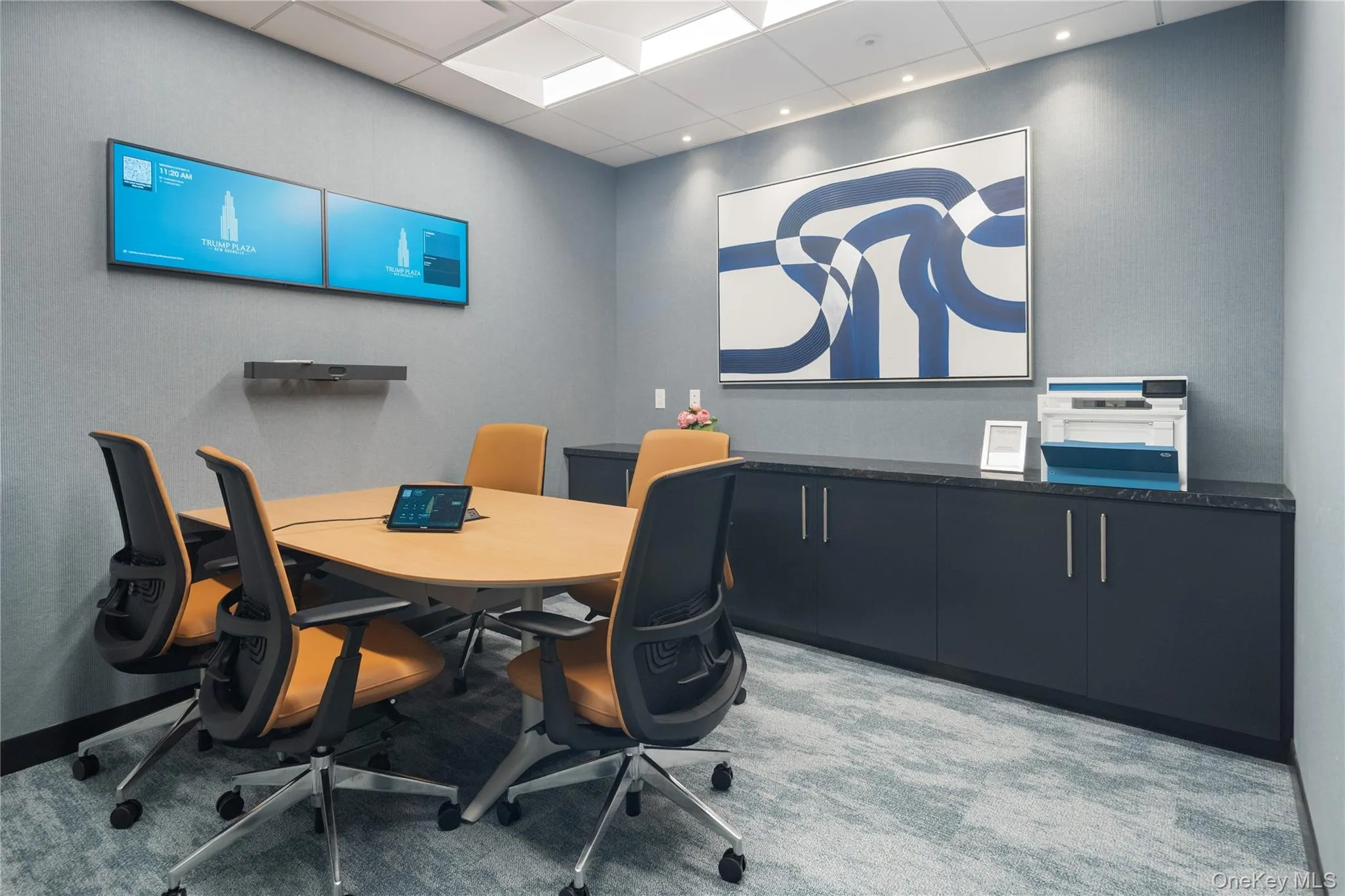 Two office areas, one with printer Two office areas, one with printer