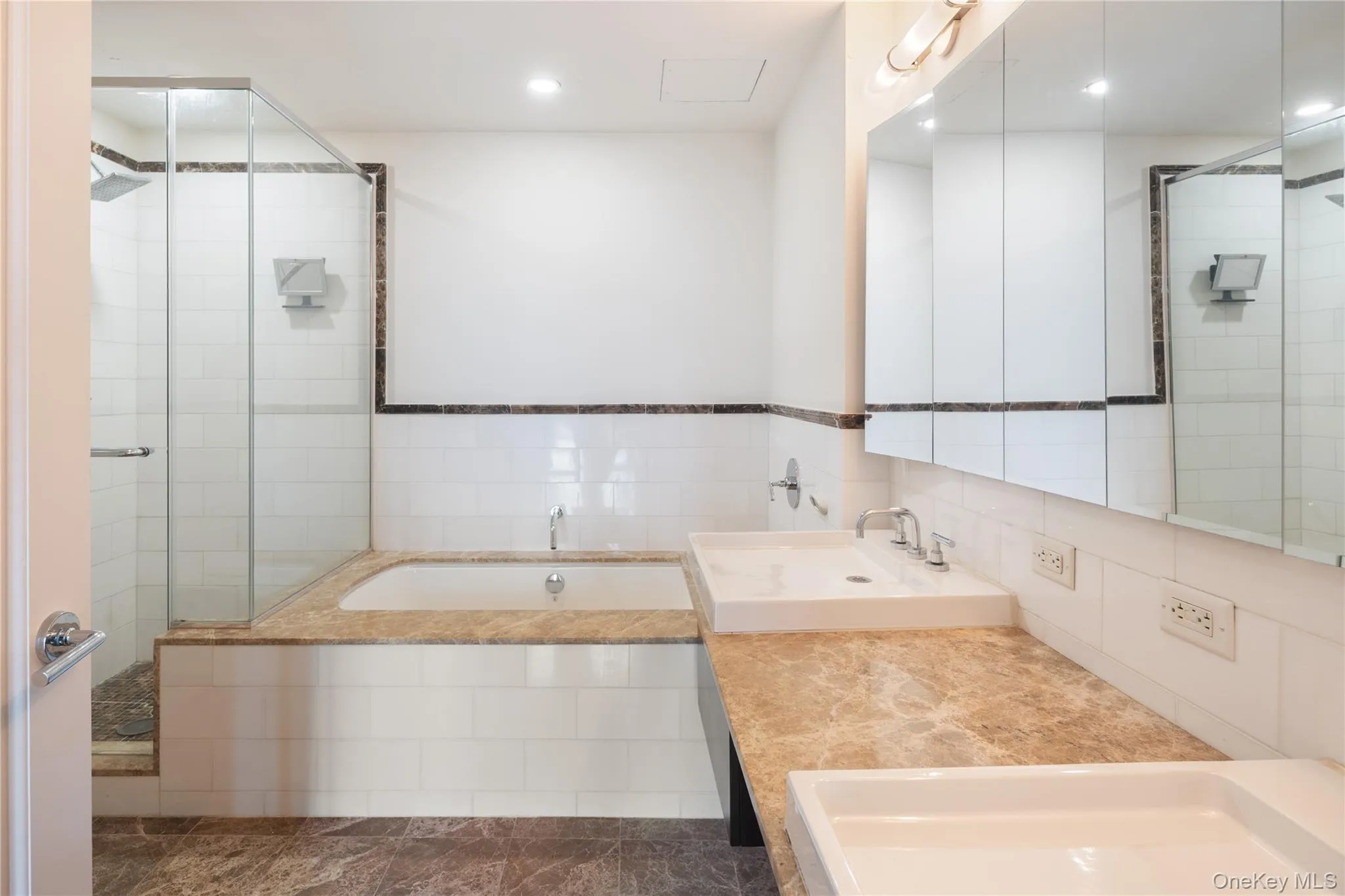 175 Huguenot Street, New Rochelle, NY, 1 Bedroom Bedrooms, 2 Rooms Rooms,1 BathroomBathrooms,Residential,For Rent,Huguenot,0,1058147 175 Huguenot Street, New Rochelle, NY, 1 Bedroom Bedrooms, 2 Rooms Rooms,1 BathroomBathrooms,Residential,For Rent,Huguenot,0,1058147