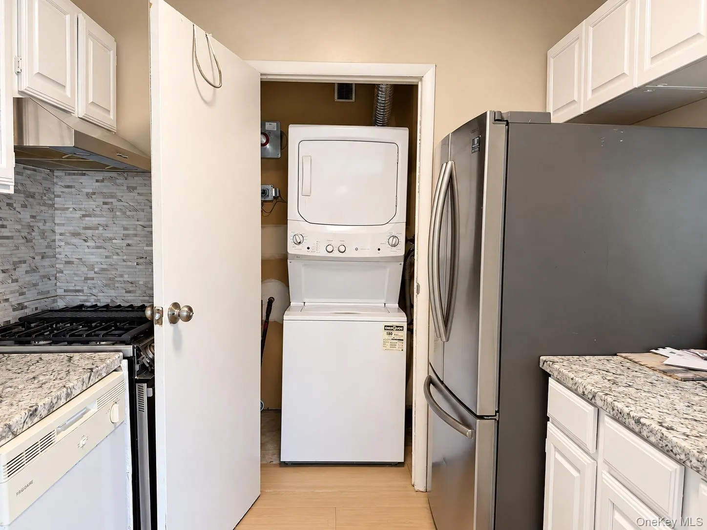 326 Concord Lane, Middletown, NY, 2 Bedroom Bedrooms, 5 Room Rooms,2 BathroomBathrooms,Residential Lease,For Rent,Concord,0,1058148 326 Concord Lane, Middletown, NY, 2 Bedroom Bedrooms, 5 Room Rooms,2 BathroomBathrooms,Residential Lease,For Rent,Concord,0,1058148