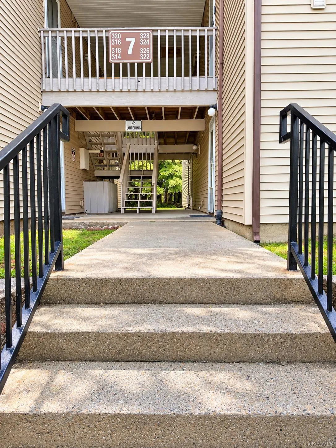 326 Concord Lane, Middletown, NY, 2 Bedroom Bedrooms, 5 Room Rooms,2 BathroomBathrooms,Residential Lease,For Rent,Concord,0,1058148 326 Concord Lane, Middletown, NY, 2 Bedroom Bedrooms, 5 Room Rooms,2 BathroomBathrooms,Residential Lease,For Rent,Concord,0,1058148