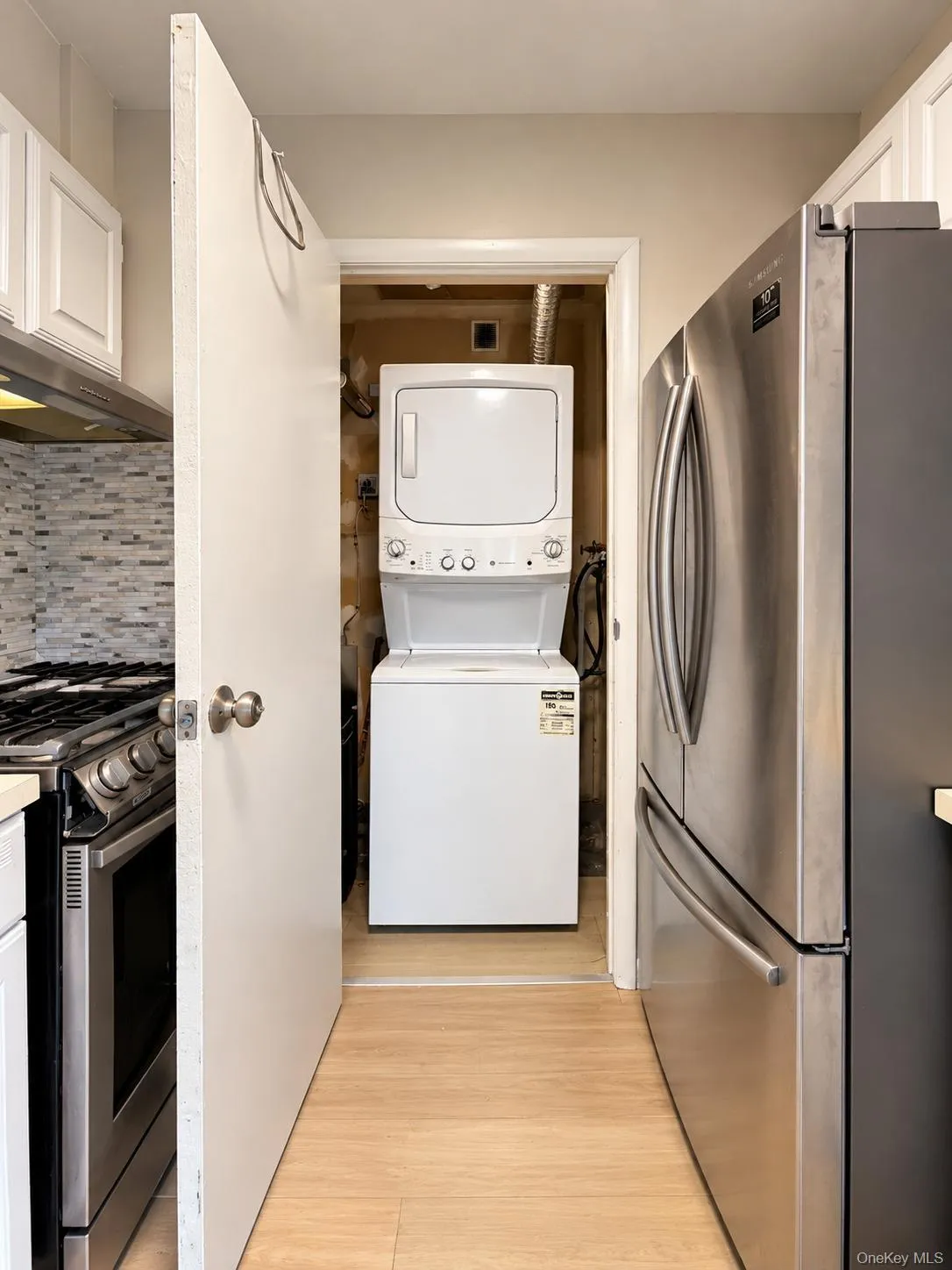 326 Concord Lane, Middletown, NY, 2 Bedroom Bedrooms, 5 Room Rooms,2 BathroomBathrooms,Residential Lease,For Rent,Concord,0,1058148 326 Concord Lane, Middletown, NY, 2 Bedroom Bedrooms, 5 Room Rooms,2 BathroomBathrooms,Residential Lease,For Rent,Concord,0,1058148