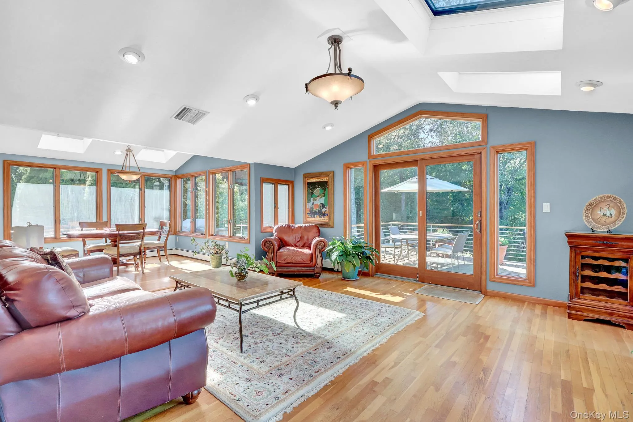 vaulted ceiling vaulted ceiling
