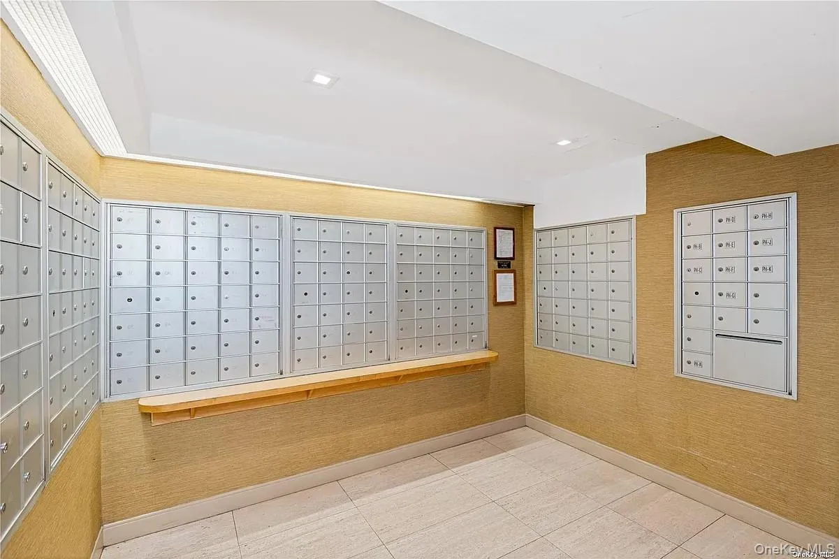 118-17 Union Turnpike, New York, NY, 2 Bedrooms Bedrooms, 4 Rooms Rooms,2 BathroomsBathrooms,Residential Lease,For Rent,Union,0,1058150 118-17 Union Turnpike, New York, NY, 2 Bedrooms Bedrooms, 4 Rooms Rooms,2 BathroomsBathrooms,Residential Lease,For Rent,Union,0,1058150