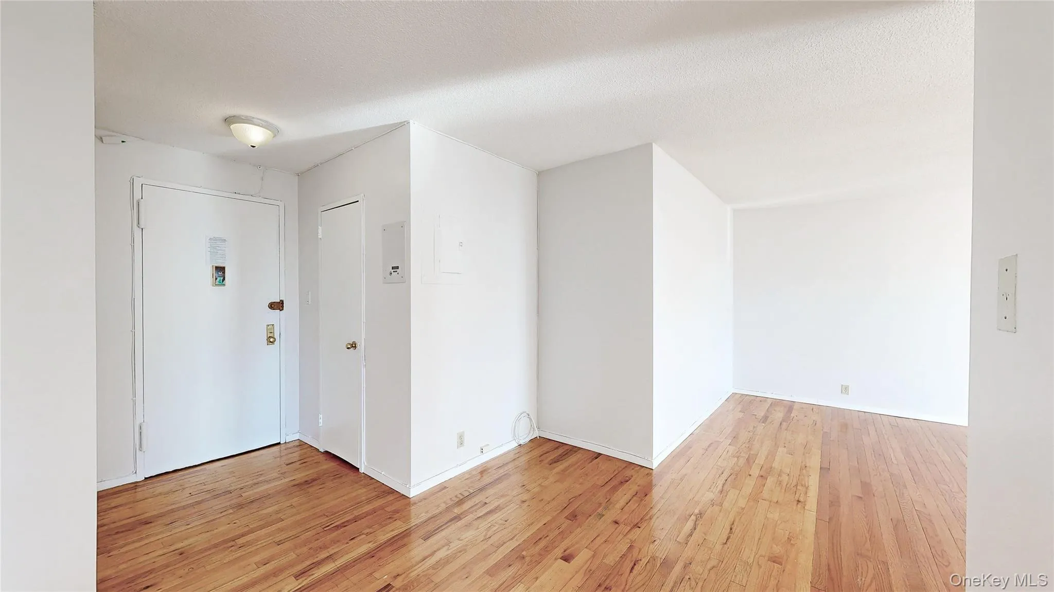 118-17 Union Turnpike, New York, NY, 2 Bedrooms Bedrooms, 4 Rooms Rooms,2 BathroomsBathrooms,Residential Lease,For Rent,Union,0,1058150 118-17 Union Turnpike, New York, NY, 2 Bedrooms Bedrooms, 4 Rooms Rooms,2 BathroomsBathrooms,Residential Lease,For Rent,Union,0,1058150