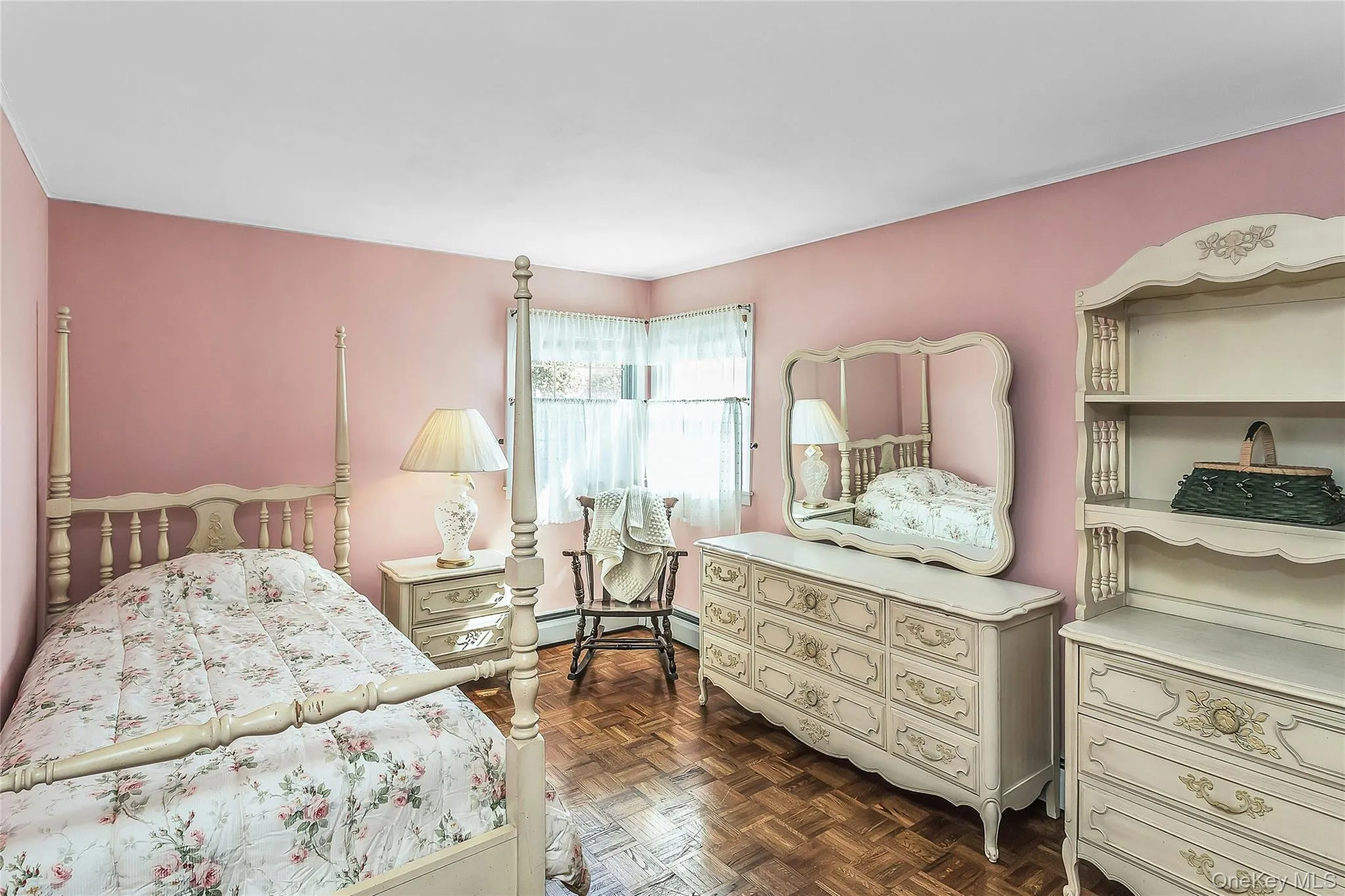 24 Fieldston Street, North Hempstead, NY, 3 Bedrooms Bedrooms, 8 Rooms Rooms,1 BathroomBathrooms,Residential,For Rent,Fieldston,0,1058152 24 Fieldston Street, North Hempstead, NY, 3 Bedrooms Bedrooms, 8 Rooms Rooms,1 BathroomBathrooms,Residential,For Rent,Fieldston,0,1058152