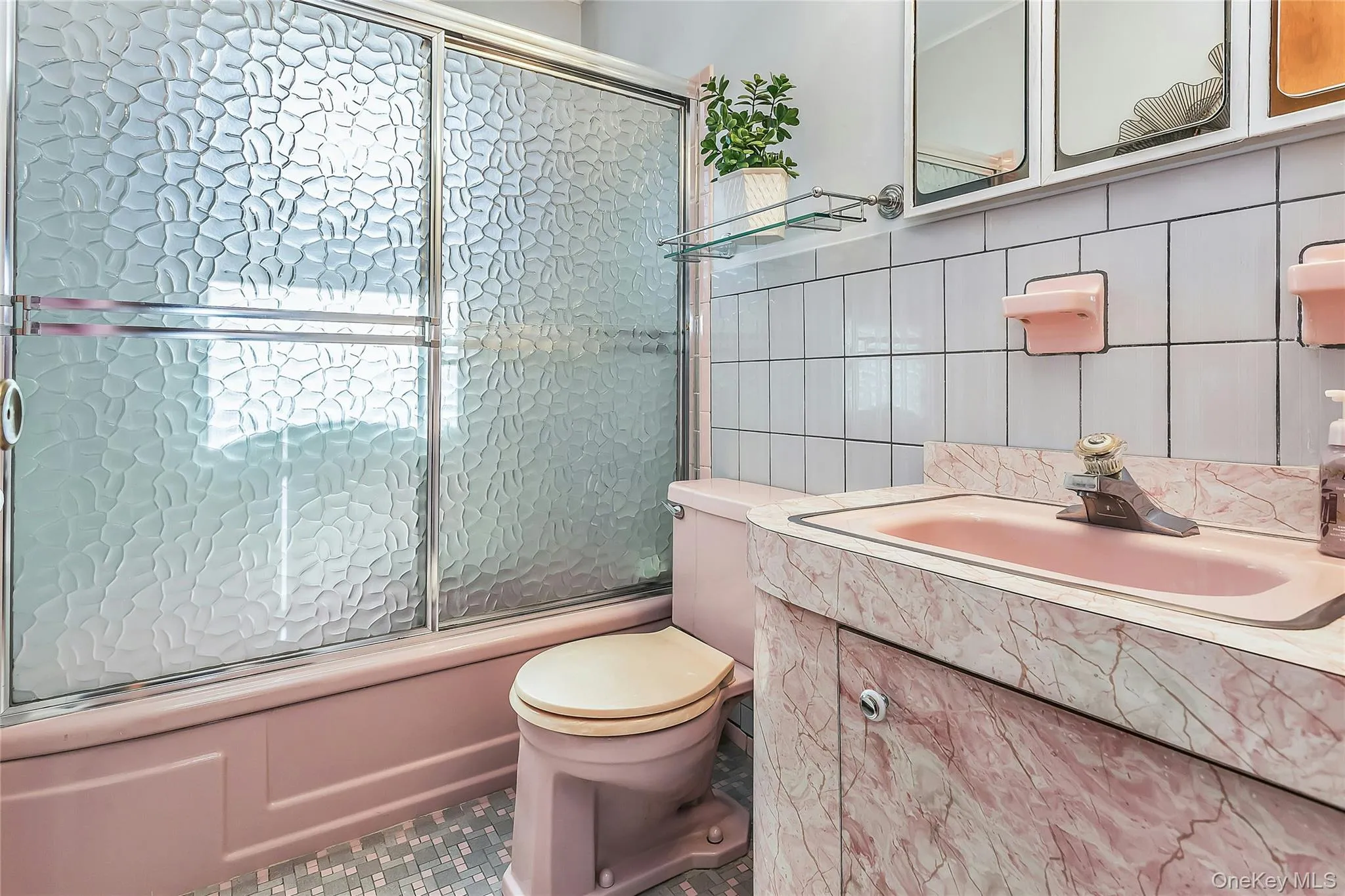 24 Fieldston Street, North Hempstead, NY, 3 Bedrooms Bedrooms, 8 Rooms Rooms,1 BathroomBathrooms,Residential,For Rent,Fieldston,0,1058152 24 Fieldston Street, North Hempstead, NY, 3 Bedrooms Bedrooms, 8 Rooms Rooms,1 BathroomBathrooms,Residential,For Rent,Fieldston,0,1058152