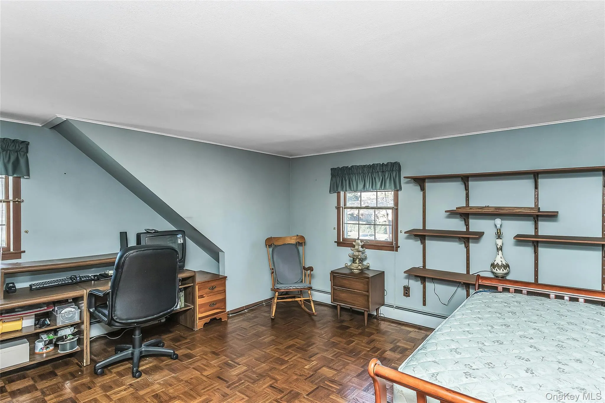 24 Fieldston Street, North Hempstead, NY, 3 Bedrooms Bedrooms, 8 Rooms Rooms,1 BathroomBathrooms,Residential,For Rent,Fieldston,0,1058152 24 Fieldston Street, North Hempstead, NY, 3 Bedrooms Bedrooms, 8 Rooms Rooms,1 BathroomBathrooms,Residential,For Rent,Fieldston,0,1058152
