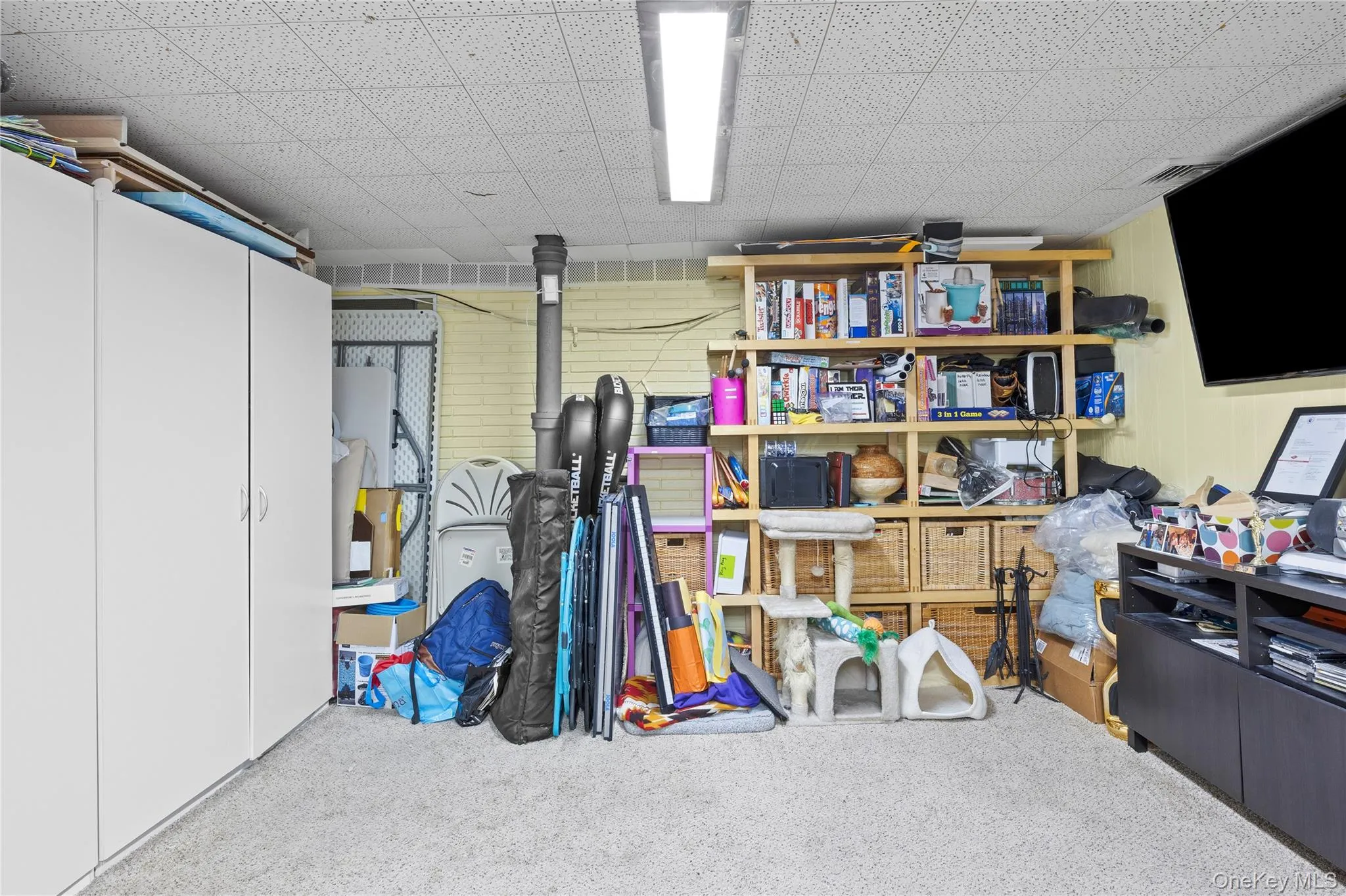 56 Kingston Avenue, Oyster Bay, NY, 3 Bedrooms Bedrooms, 9 Rooms Rooms,1 BathroomBathrooms,Residential,For Rent,Kingston,0,1058157 56 Kingston Avenue, Oyster Bay, NY, 3 Bedrooms Bedrooms, 9 Rooms Rooms,1 BathroomBathrooms,Residential,For Rent,Kingston,0,1058157