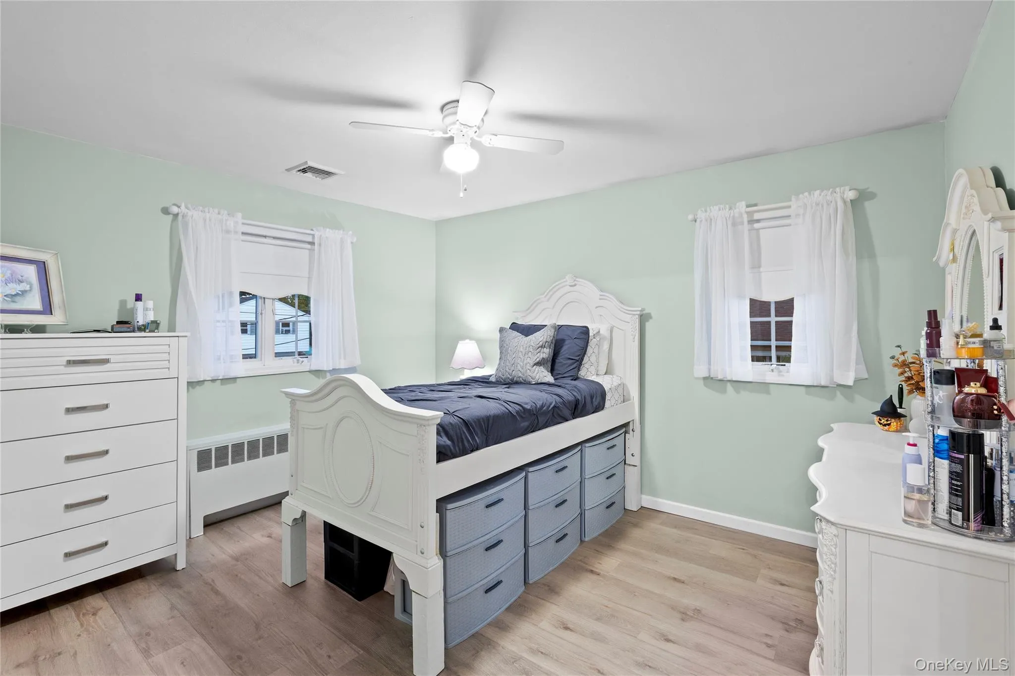 56 Kingston Avenue, Oyster Bay, NY, 3 Bedrooms Bedrooms, 9 Rooms Rooms,1 BathroomBathrooms,Residential,For Rent,Kingston,0,1058157 56 Kingston Avenue, Oyster Bay, NY, 3 Bedrooms Bedrooms, 9 Rooms Rooms,1 BathroomBathrooms,Residential,For Rent,Kingston,0,1058157
