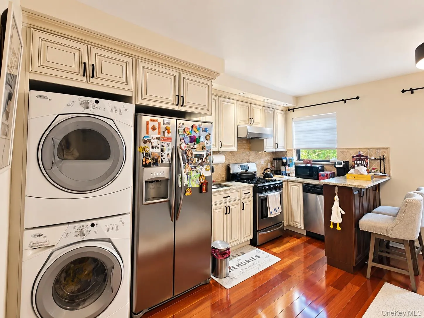 14742 72nd Avenue, New York, NY, 2 Bedrooms Bedrooms, 5 Rooms Rooms,1 BathroomBathrooms,Residential,For Rent,72nd,0,1058183 14742 72nd Avenue, New York, NY, 2 Bedrooms Bedrooms, 5 Rooms Rooms,1 BathroomBathrooms,Residential,For Rent,72nd,0,1058183