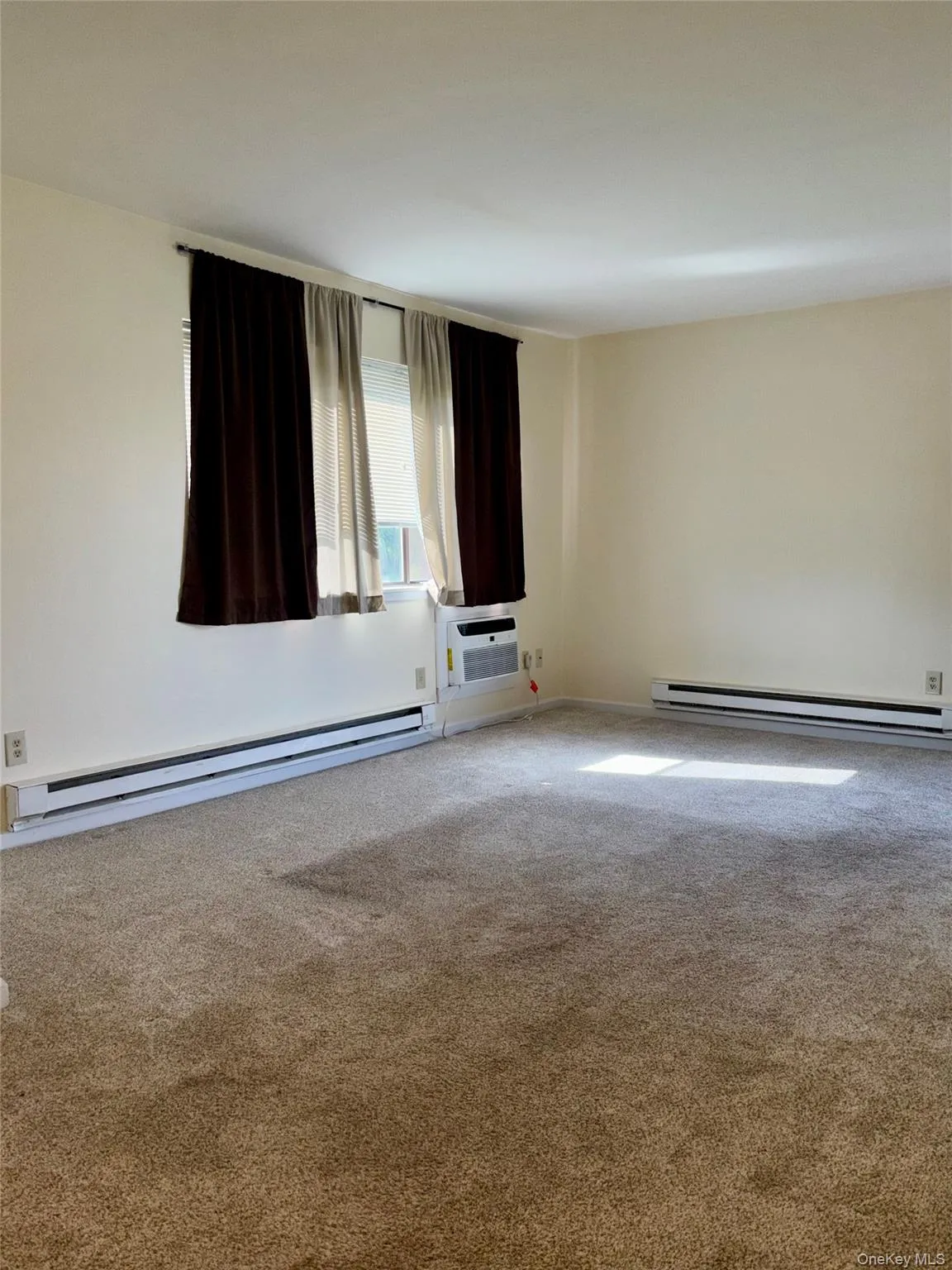 54 Davos Point, Fallsburg, NY, 1 Bedroom Bedrooms, 3 Room Rooms,1 BathroomBathrooms,Residential Lease,For Rent,Davos,0,1058190 54 Davos Point, Fallsburg, NY, 1 Bedroom Bedrooms, 3 Room Rooms,1 BathroomBathrooms,Residential Lease,For Rent,Davos,0,1058190