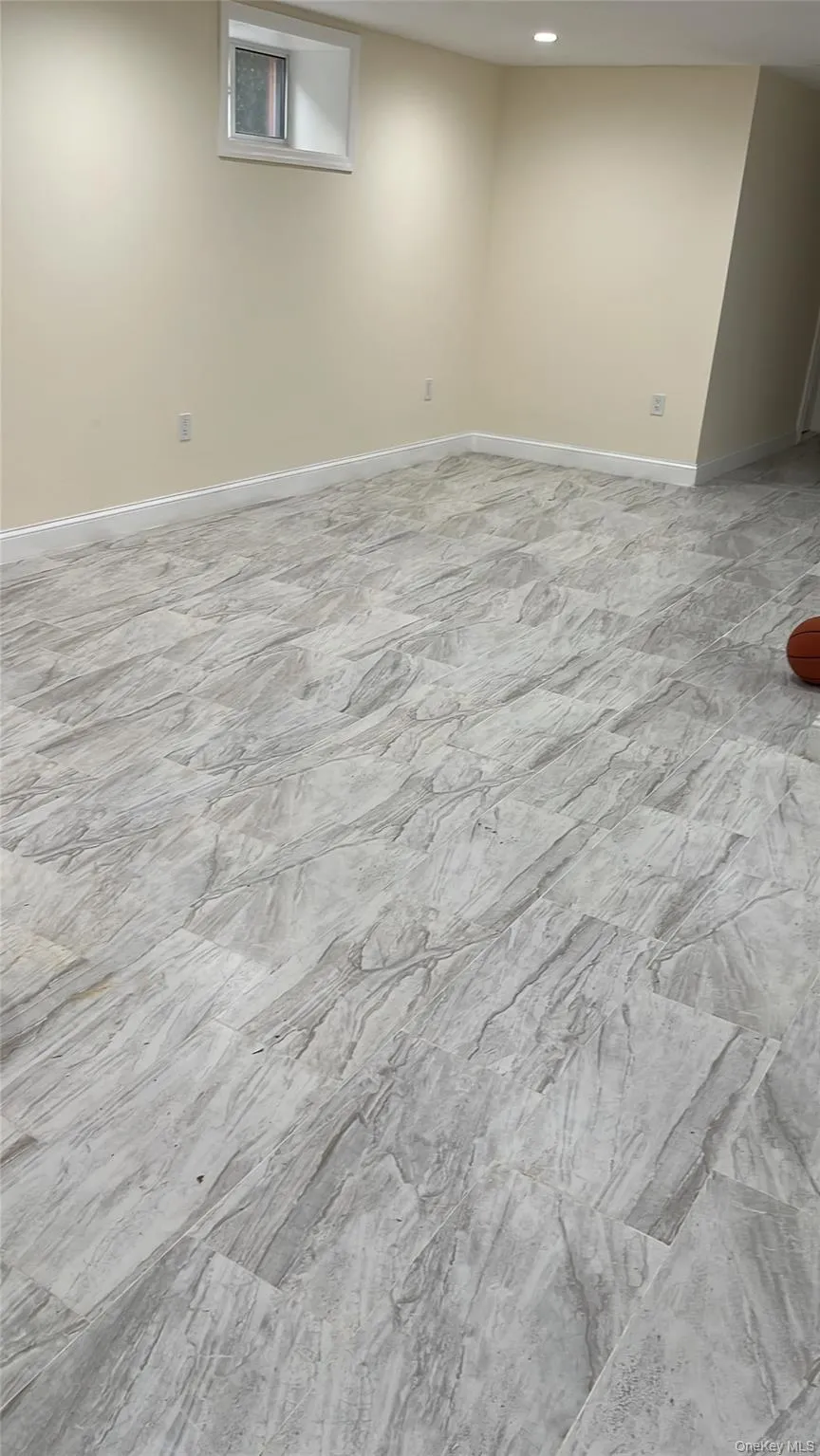 165-19 Chapin Court, New York, NY, ,Commercial Lease,For Rent,Chapin Court,0,1058191 165-19 Chapin Court, New York, NY, ,Commercial Lease,For Rent,Chapin Court,0,1058191