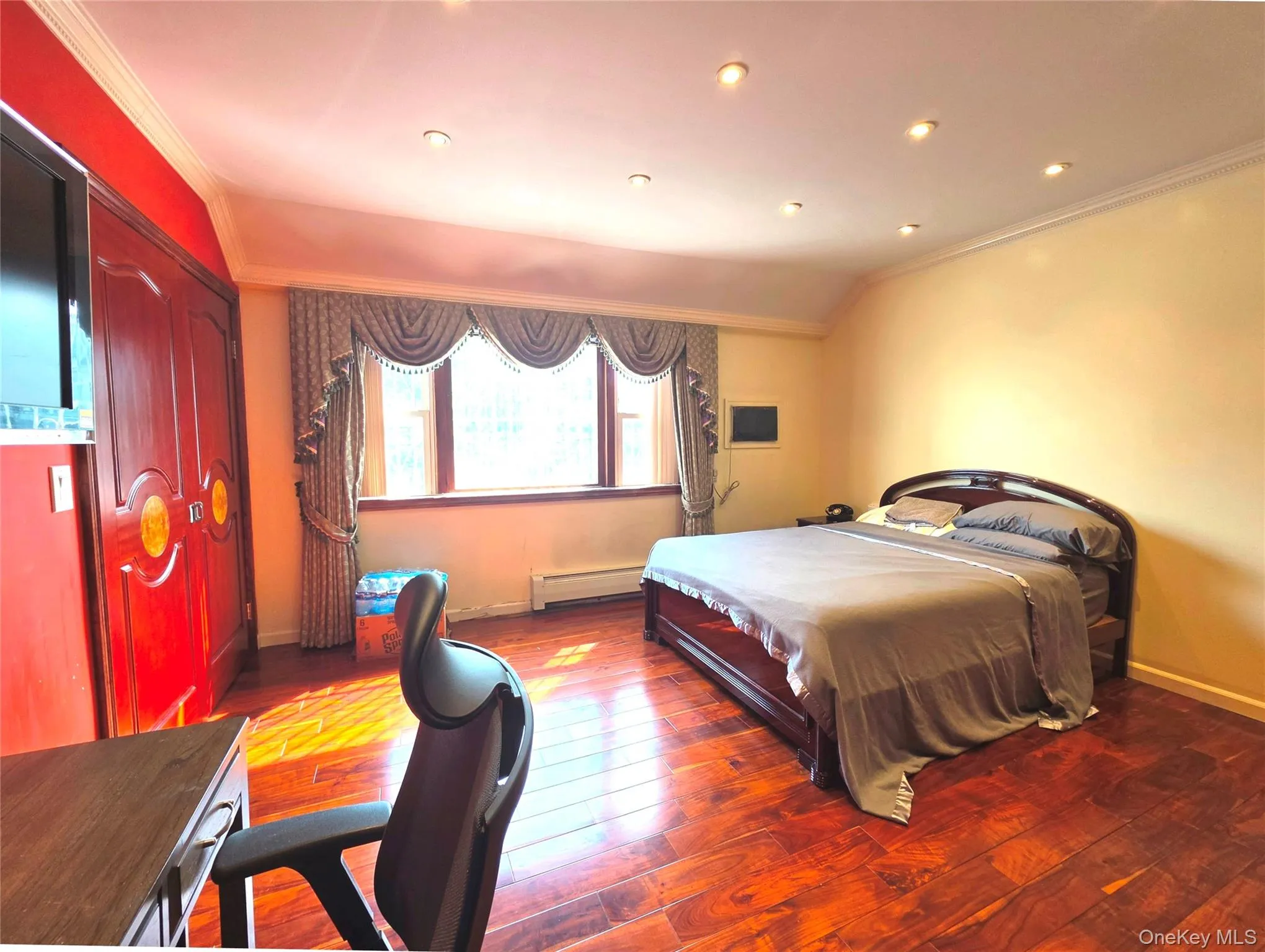 9051 52nd Avenue, New York, NY, 1 Bedroom Bedrooms, 5 Room Rooms,1 BathroomBathrooms,Residential Lease,For Rent,52nd,0,1058198 9051 52nd Avenue, New York, NY, 1 Bedroom Bedrooms, 5 Room Rooms,1 BathroomBathrooms,Residential Lease,For Rent,52nd,0,1058198