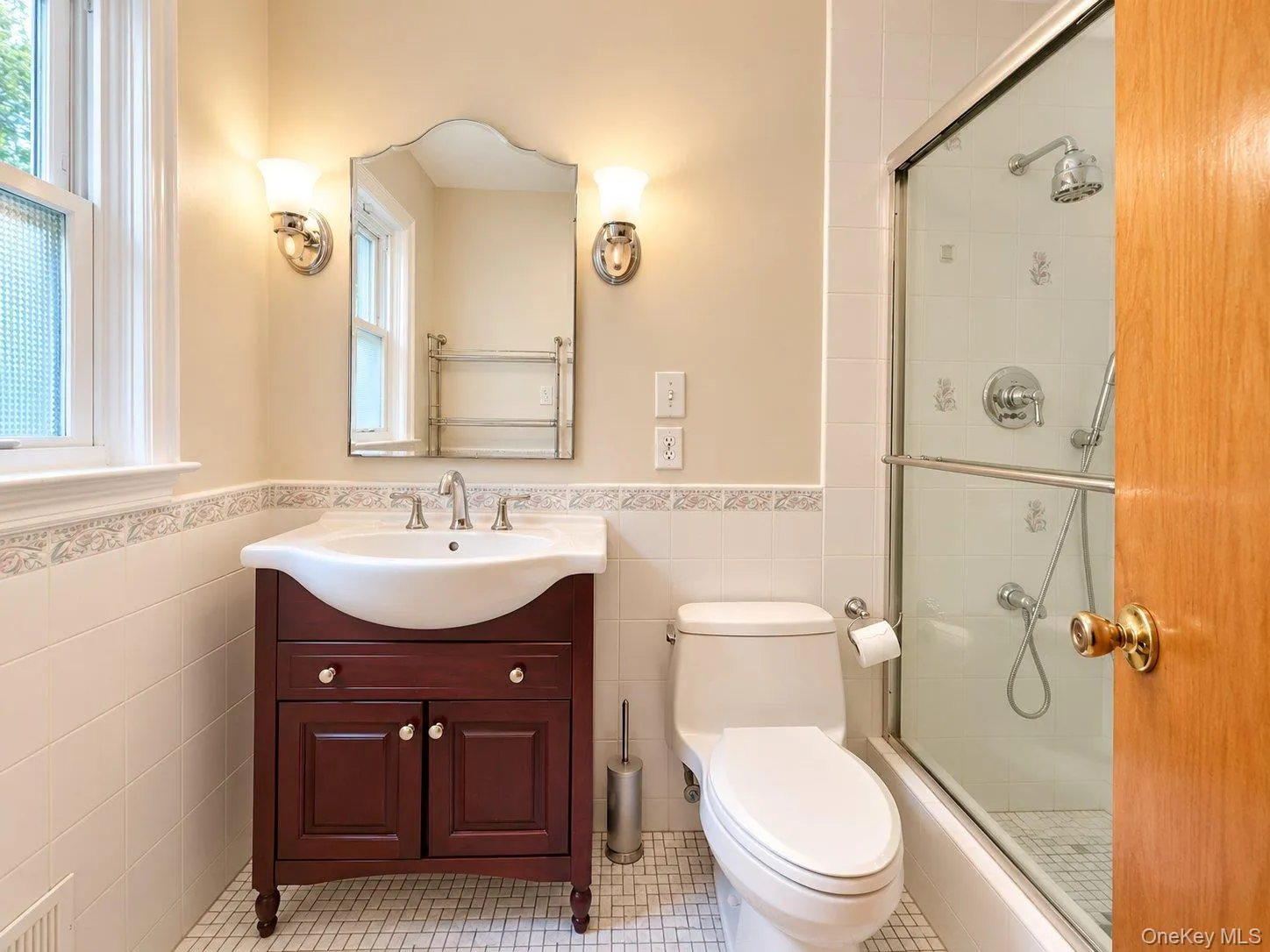 174 Waverly Road, New Rochelle, NY, 4 Bedroom Bedrooms, 8 Room Rooms,3 BathroomBathrooms,Residential Lease,For Rent,Waverly,0,1058203 174 Waverly Road, New Rochelle, NY, 4 Bedroom Bedrooms, 8 Room Rooms,3 BathroomBathrooms,Residential Lease,For Rent,Waverly,0,1058203