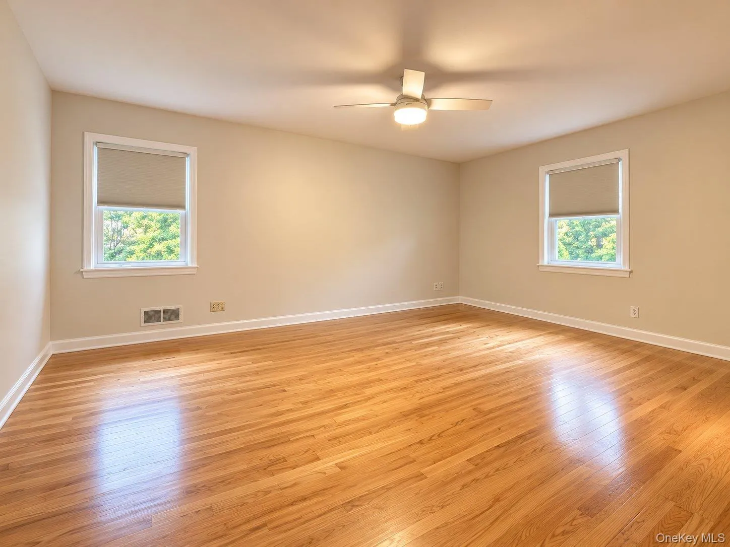 174 Waverly Road, New Rochelle, NY, 4 Bedrooms Bedrooms, 8 Rooms Rooms,3 BathroomsBathrooms,Residential Lease,For Rent,Waverly,0,1058203 174 Waverly Road, New Rochelle, NY, 4 Bedrooms Bedrooms, 8 Rooms Rooms,3 BathroomsBathrooms,Residential Lease,For Rent,Waverly,0,1058203
