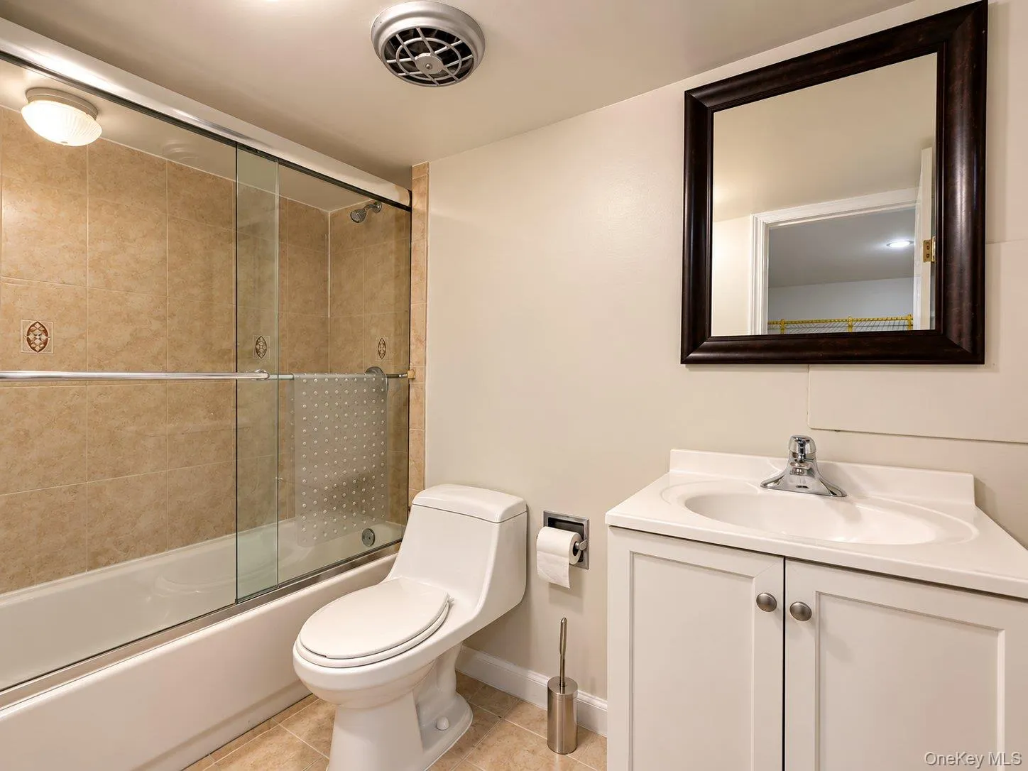 174 Waverly Road, New Rochelle, NY, 4 Bedrooms Bedrooms, 8 Rooms Rooms,3 BathroomsBathrooms,Residential Lease,For Rent,Waverly,0,1058203 174 Waverly Road, New Rochelle, NY, 4 Bedrooms Bedrooms, 8 Rooms Rooms,3 BathroomsBathrooms,Residential Lease,For Rent,Waverly,0,1058203