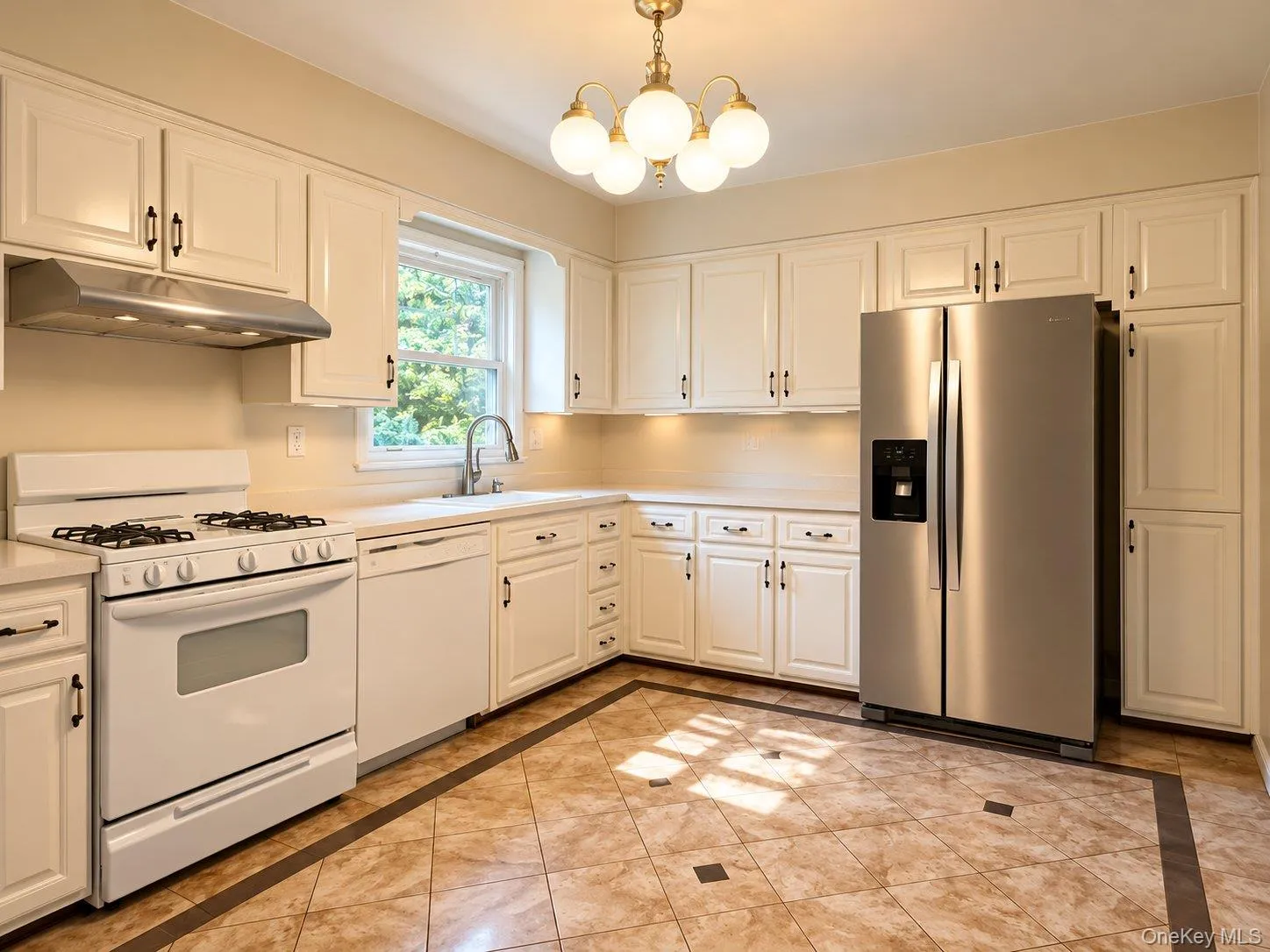 174 Waverly Road, New Rochelle, NY, 4 Bedroom Bedrooms, 8 Room Rooms,3 BathroomBathrooms,Residential Lease,For Rent,Waverly,0,1058203 174 Waverly Road, New Rochelle, NY, 4 Bedroom Bedrooms, 8 Room Rooms,3 BathroomBathrooms,Residential Lease,For Rent,Waverly,0,1058203