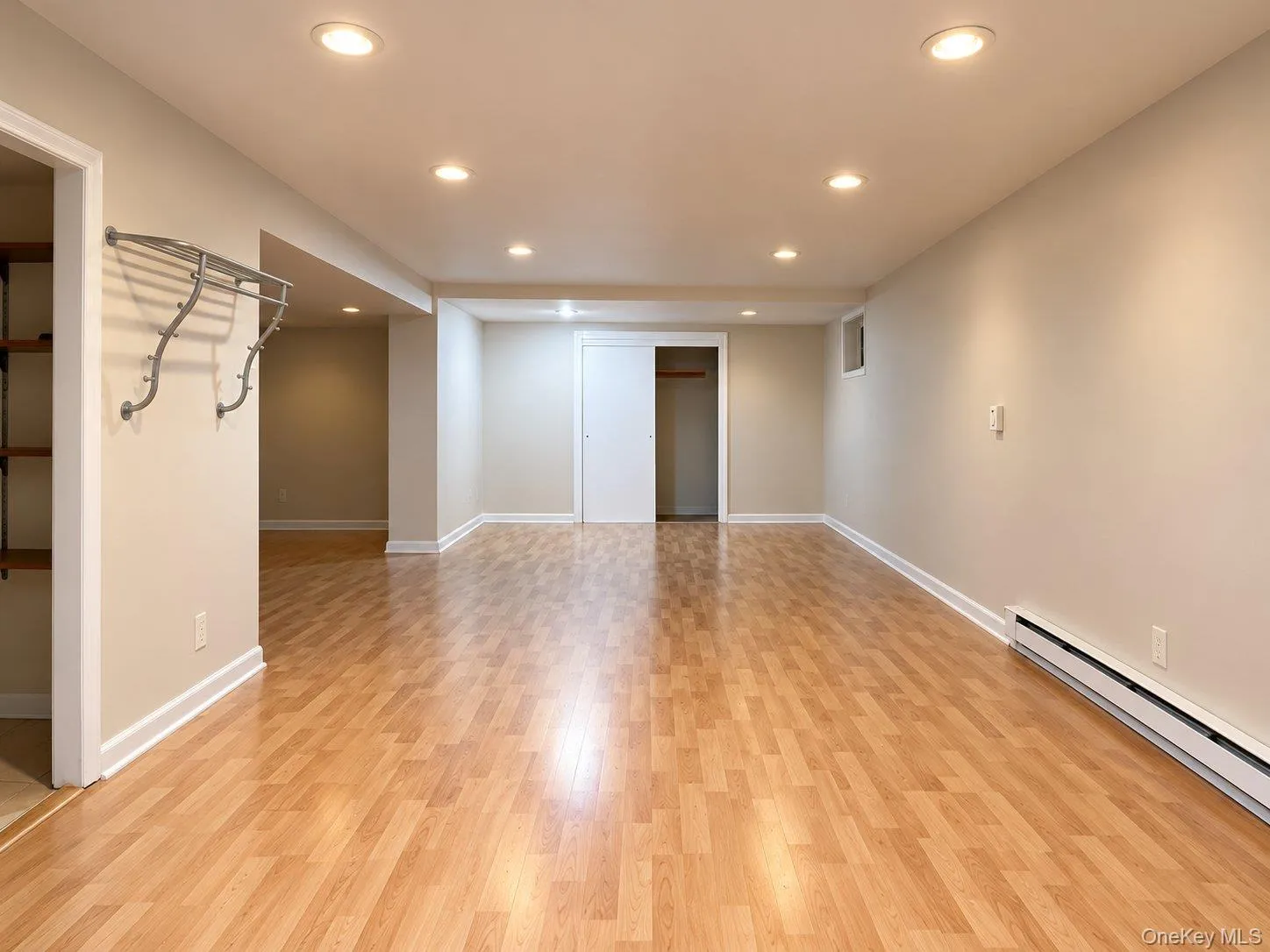174 Waverly Road, New Rochelle, NY, 4 Bedroom Bedrooms, 8 Room Rooms,3 BathroomBathrooms,Residential Lease,For Rent,Waverly,0,1058203 174 Waverly Road, New Rochelle, NY, 4 Bedroom Bedrooms, 8 Room Rooms,3 BathroomBathrooms,Residential Lease,For Rent,Waverly,0,1058203