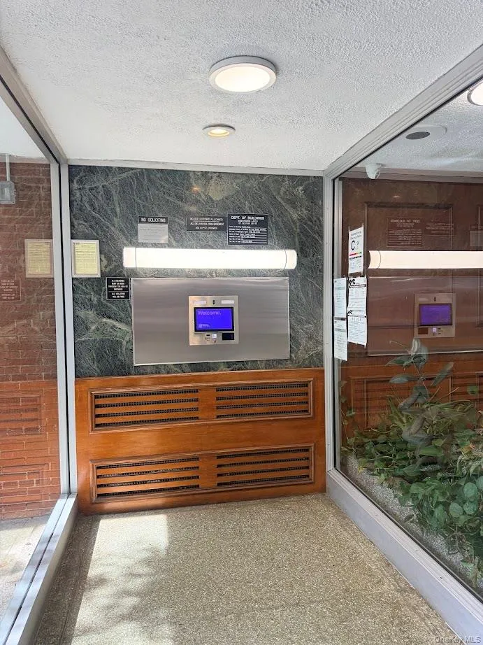 65-15 38th Avenue, New York, NY, 1 Bedroom Bedrooms, 3 Rooms Rooms,1 BathroomBathrooms,Residential,For Rent,38th,0,1058205 65-15 38th Avenue, New York, NY, 1 Bedroom Bedrooms, 3 Rooms Rooms,1 BathroomBathrooms,Residential,For Rent,38th,0,1058205