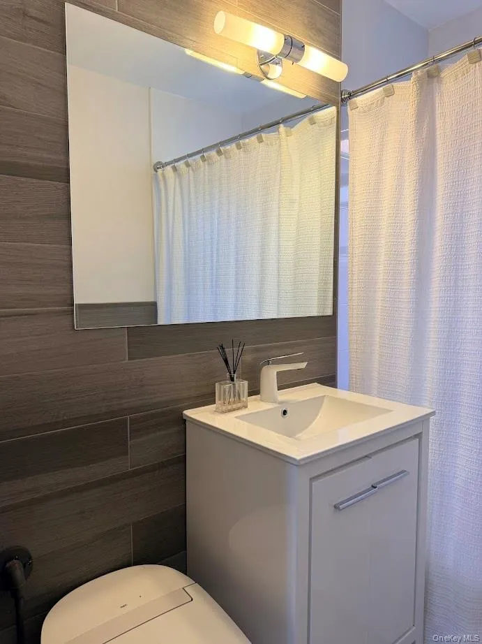 65-15 38th Avenue, New York, NY, 1 Bedroom Bedrooms, 3 Rooms Rooms,1 BathroomBathrooms,Residential,For Rent,38th,0,1058205 65-15 38th Avenue, New York, NY, 1 Bedroom Bedrooms, 3 Rooms Rooms,1 BathroomBathrooms,Residential,For Rent,38th,0,1058205