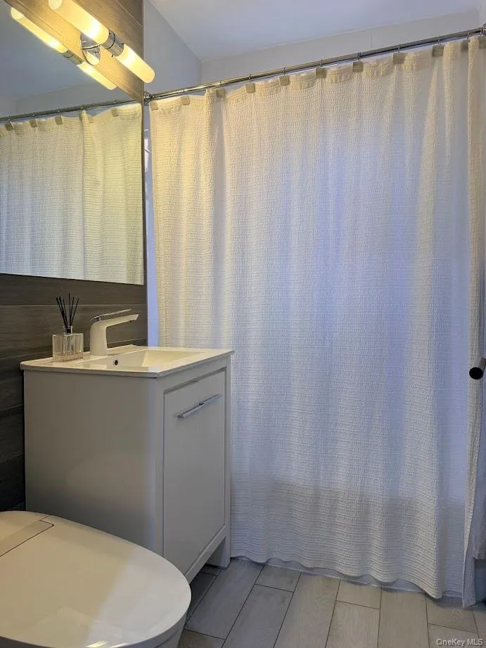 65-15 38th Avenue, New York, NY, 1 Bedroom Bedrooms, 3 Rooms Rooms,1 BathroomBathrooms,Residential,For Rent,38th,0,1058205 65-15 38th Avenue, New York, NY, 1 Bedroom Bedrooms, 3 Rooms Rooms,1 BathroomBathrooms,Residential,For Rent,38th,0,1058205