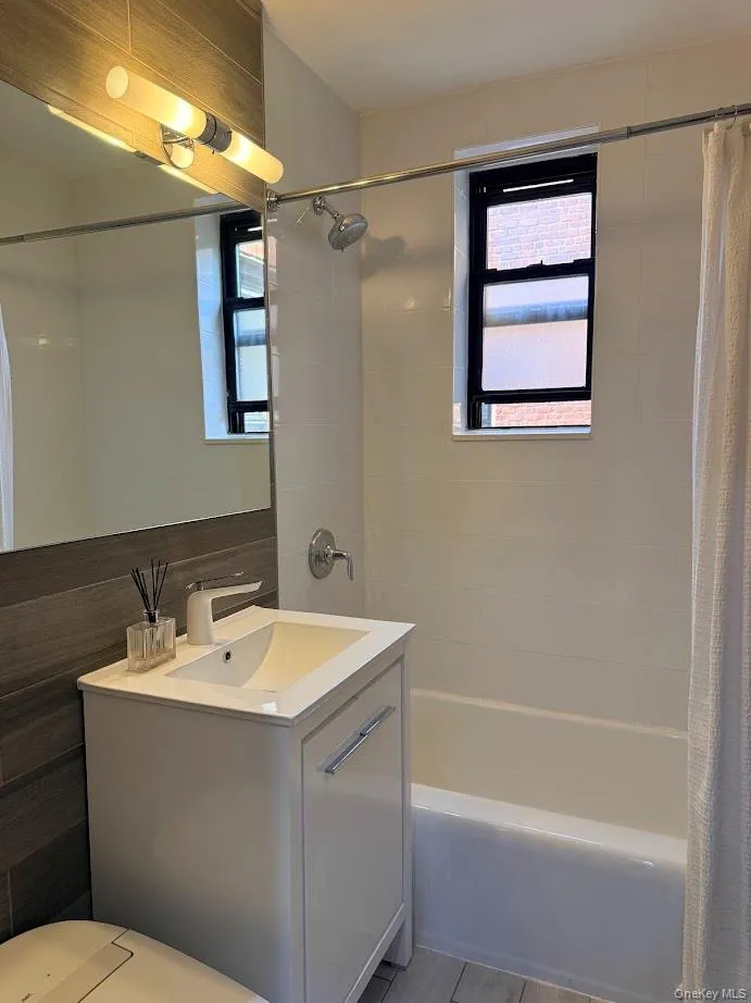 65-15 38th Avenue, New York, NY, 1 Bedroom Bedrooms, 3 Rooms Rooms,1 BathroomBathrooms,Residential,For Rent,38th,0,1058205 65-15 38th Avenue, New York, NY, 1 Bedroom Bedrooms, 3 Rooms Rooms,1 BathroomBathrooms,Residential,For Rent,38th,0,1058205