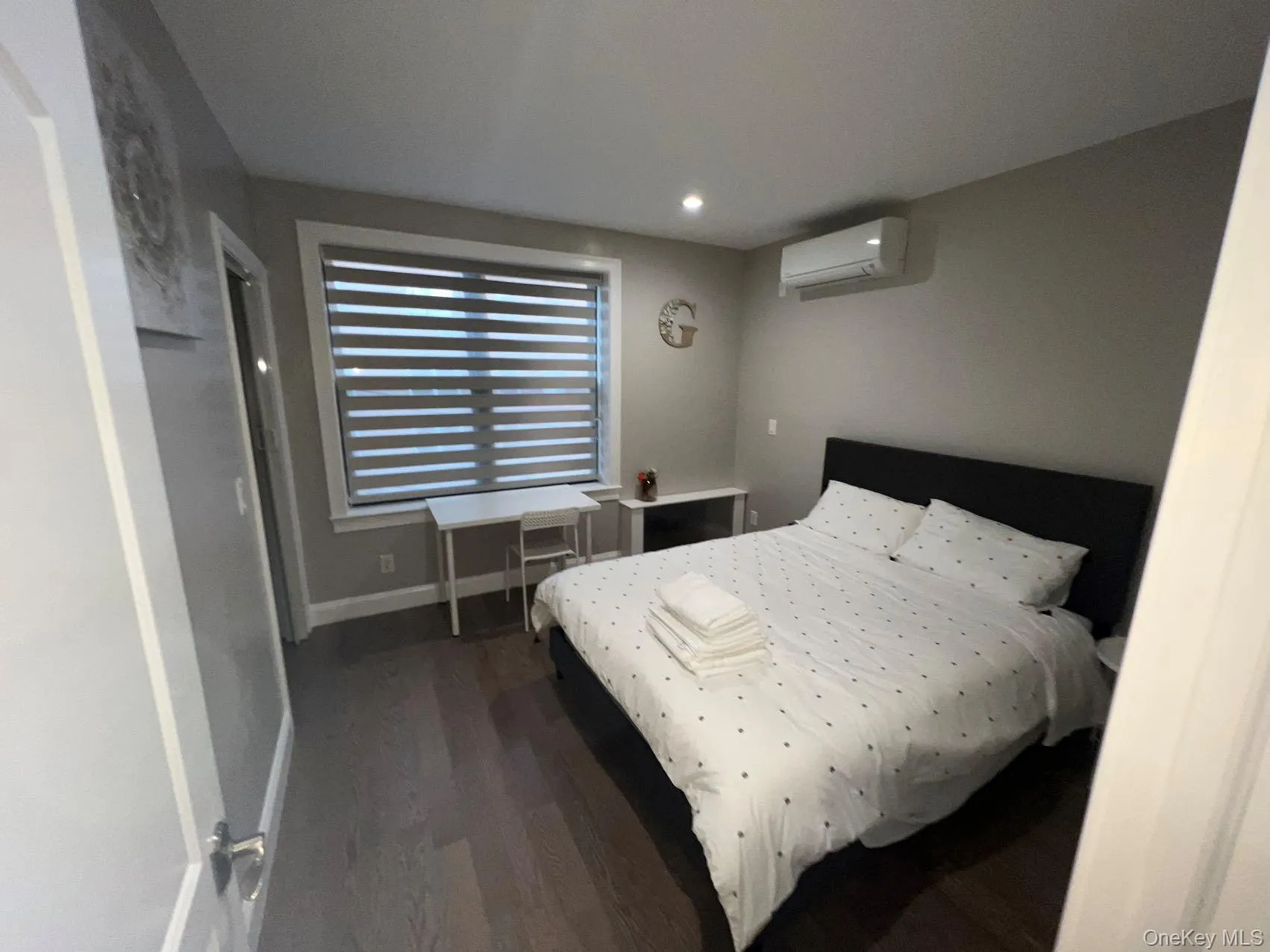 4322 63rd Street, New York, NY, 2 Bedroom Bedrooms, 3 Room Rooms,1 BathroomBathrooms,Residential Lease,For Rent,63rd,0,1058206 4322 63rd Street, New York, NY, 2 Bedroom Bedrooms, 3 Room Rooms,1 BathroomBathrooms,Residential Lease,For Rent,63rd,0,1058206