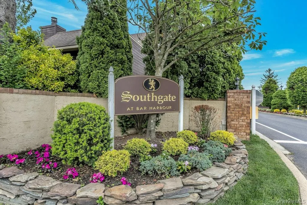 The Entrance To Southgate At Bar Harbour! The Entrance To Southgate At Bar Harbour!