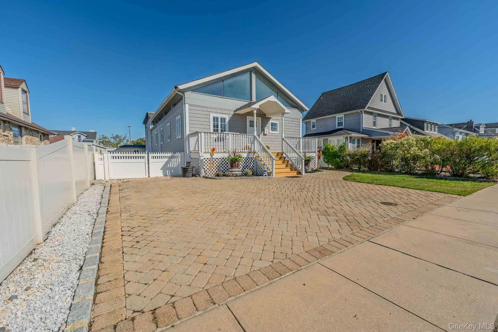 7 Meadow Lane, Babylon, NY, 4 Bedrooms Bedrooms, 10 Rooms Rooms,2 BathroomsBathrooms,Residential,For Rent,Meadow,0,1058209 7 Meadow Lane, Babylon, NY, 4 Bedrooms Bedrooms, 10 Rooms Rooms,2 BathroomsBathrooms,Residential,For Rent,Meadow,0,1058209