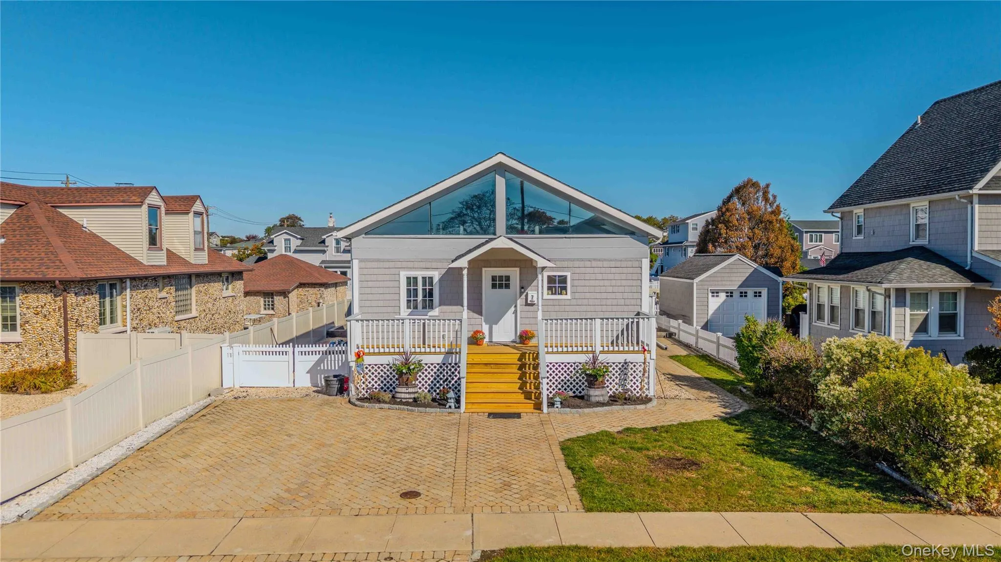 7 Meadow Lane, Babylon, NY, 4 Bedrooms Bedrooms, 10 Rooms Rooms,2 BathroomsBathrooms,Residential,For Rent,Meadow,0,1058209 7 Meadow Lane, Babylon, NY, 4 Bedrooms Bedrooms, 10 Rooms Rooms,2 BathroomsBathrooms,Residential,For Rent,Meadow,0,1058209