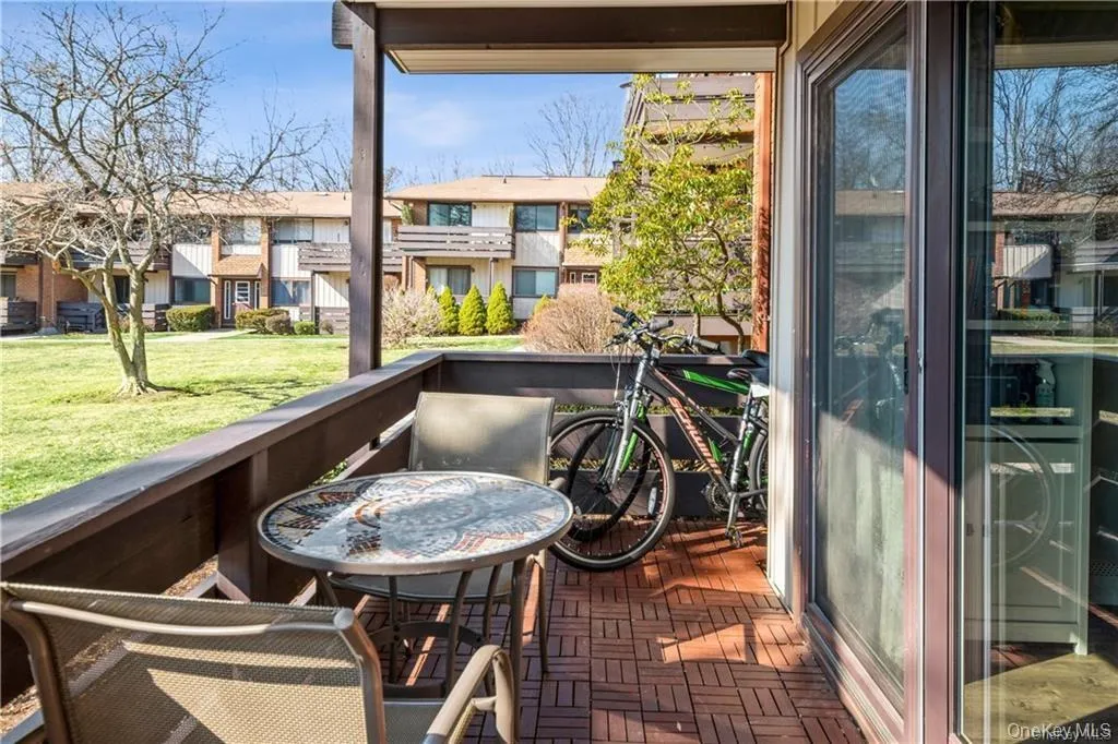 75 Sierra Vista Lane, Clarkstown, NY, 1 Bedroom Bedrooms, 3 Room Rooms,1 BathroomBathrooms,Residential Lease,For Rent,Sierra Vista,0,1058211 75 Sierra Vista Lane, Clarkstown, NY, 1 Bedroom Bedrooms, 3 Room Rooms,1 BathroomBathrooms,Residential Lease,For Rent,Sierra Vista,0,1058211