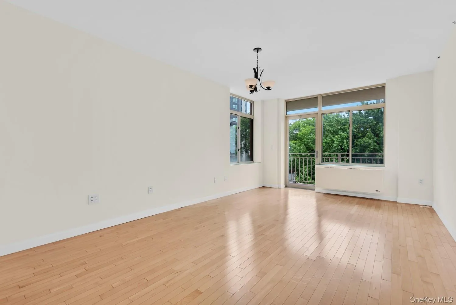 3625 Oxford Avenue, New York, NY, 2 Bedrooms Bedrooms, 4 Rooms Rooms,2 BathroomsBathrooms,Residential,For Rent,Oxford,0,1058214 3625 Oxford Avenue, New York, NY, 2 Bedrooms Bedrooms, 4 Rooms Rooms,2 BathroomsBathrooms,Residential,For Rent,Oxford,0,1058214