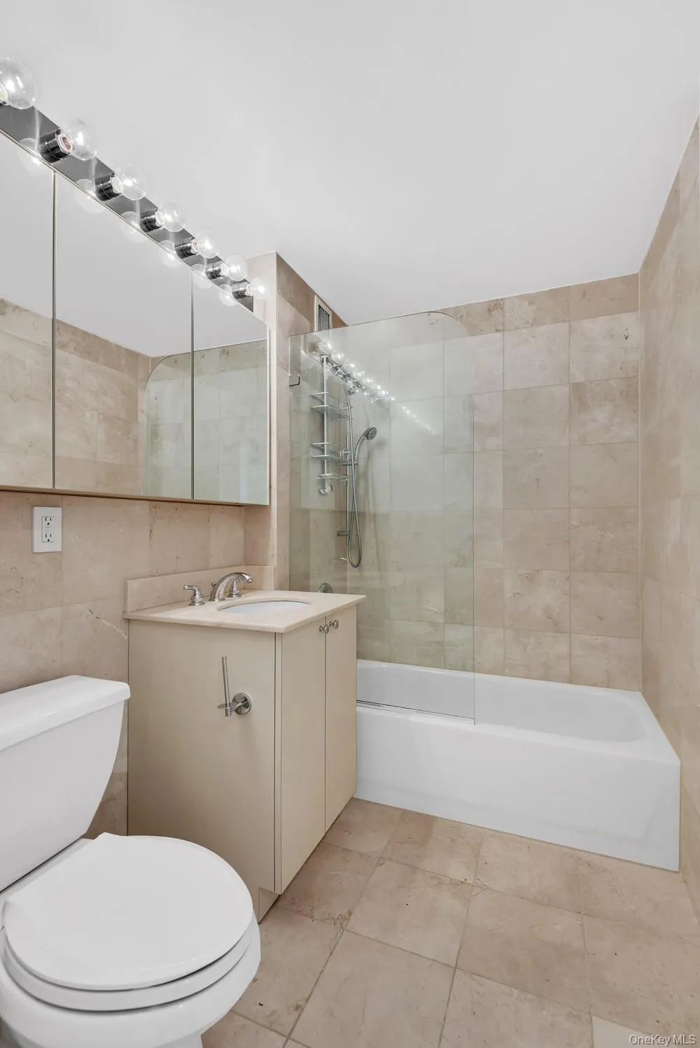 3625 Oxford Avenue, New York, NY, 2 Bedrooms Bedrooms, 4 Rooms Rooms,2 BathroomsBathrooms,Residential,For Rent,Oxford,0,1058214 3625 Oxford Avenue, New York, NY, 2 Bedrooms Bedrooms, 4 Rooms Rooms,2 BathroomsBathrooms,Residential,For Rent,Oxford,0,1058214
