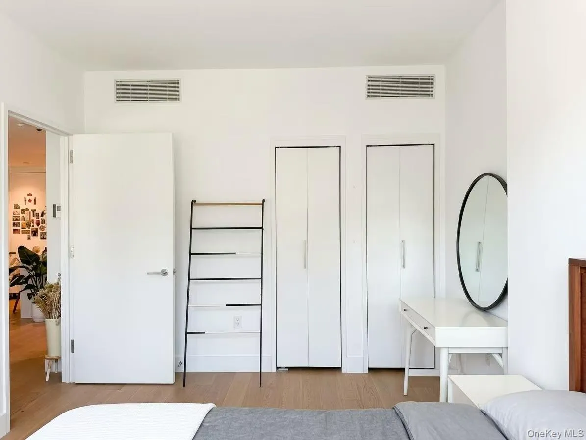 46-20 11th Street, New York, NY, 1 Bedroom Bedrooms, 3 Room Rooms,1 BathroomBathrooms,Residential Lease,For Rent,11th,0,1058221 46-20 11th Street, New York, NY, 1 Bedroom Bedrooms, 3 Room Rooms,1 BathroomBathrooms,Residential Lease,For Rent,11th,0,1058221