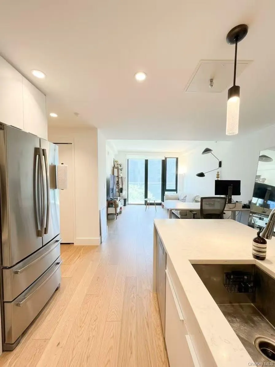 46-20 11th Street, New York, NY, 1 Bedroom Bedrooms, 3 Room Rooms,1 BathroomBathrooms,Residential Lease,For Rent,11th,0,1058221 46-20 11th Street, New York, NY, 1 Bedroom Bedrooms, 3 Room Rooms,1 BathroomBathrooms,Residential Lease,For Rent,11th,0,1058221