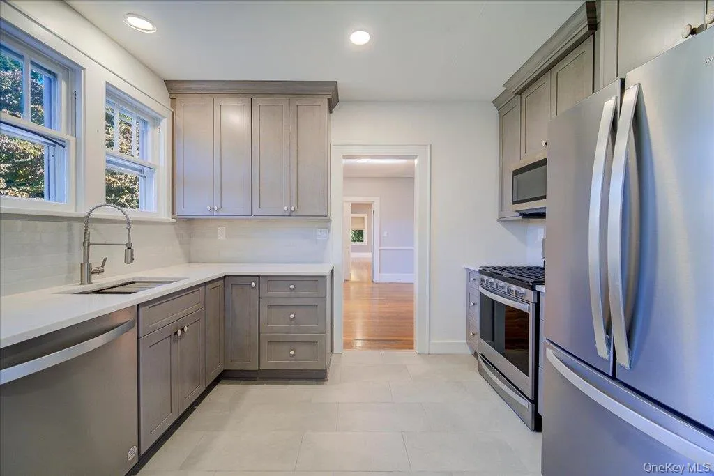 943 Main Street, Fishkill, NY, 4 Bedrooms Bedrooms, 9 Rooms Rooms,2 BathroomsBathrooms,Residential,For Rent,Main,0,1058243 943 Main Street, Fishkill, NY, 4 Bedrooms Bedrooms, 9 Rooms Rooms,2 BathroomsBathrooms,Residential,For Rent,Main,0,1058243