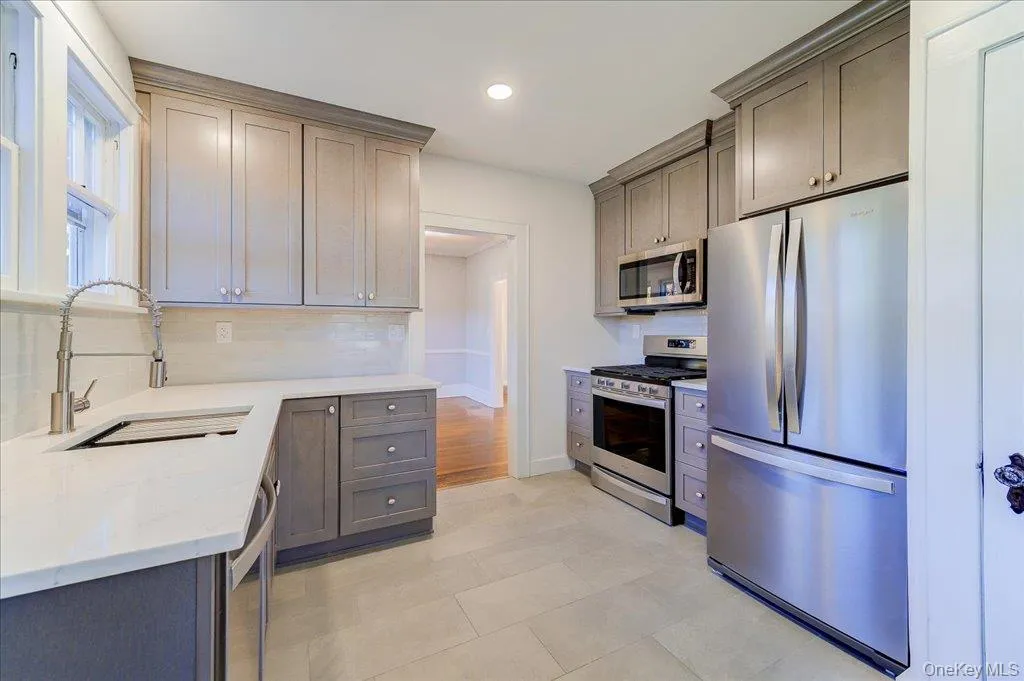 943 Main Street, Fishkill, NY, 4 Bedrooms Bedrooms, 9 Rooms Rooms,2 BathroomsBathrooms,Residential,For Rent,Main,0,1058243 943 Main Street, Fishkill, NY, 4 Bedrooms Bedrooms, 9 Rooms Rooms,2 BathroomsBathrooms,Residential,For Rent,Main,0,1058243