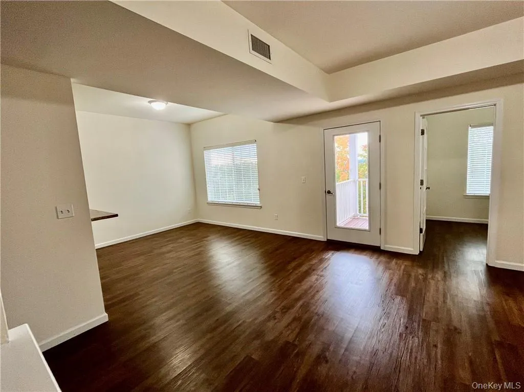 44 High Street, Chester Town, NY, 1 Bedroom Bedrooms, 6 Room Rooms,1 BathroomBathrooms,Residential Lease,For Rent,High,0,1058245 44 High Street, Chester Town, NY, 1 Bedroom Bedrooms, 6 Room Rooms,1 BathroomBathrooms,Residential Lease,For Rent,High,0,1058245